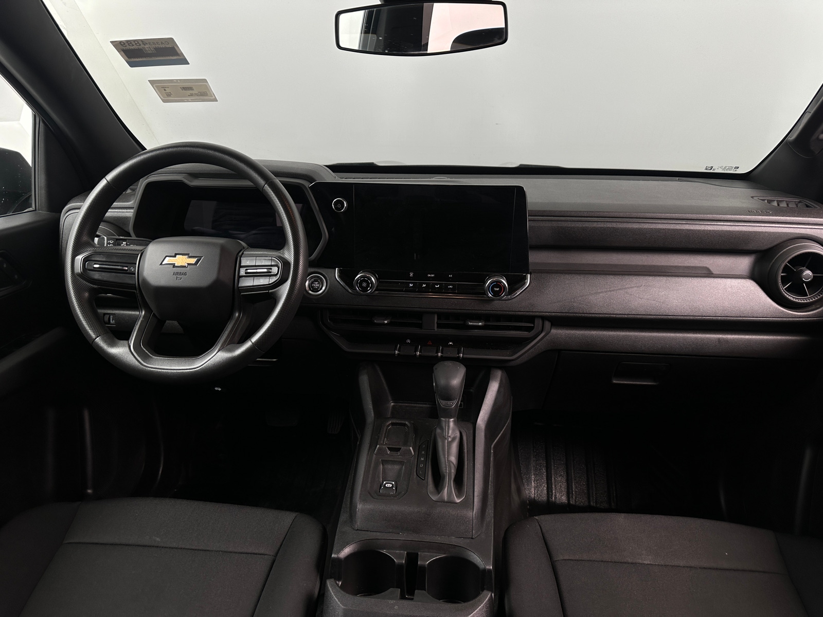 Thumbnail: 2023 Chevrolet Colorado - 3