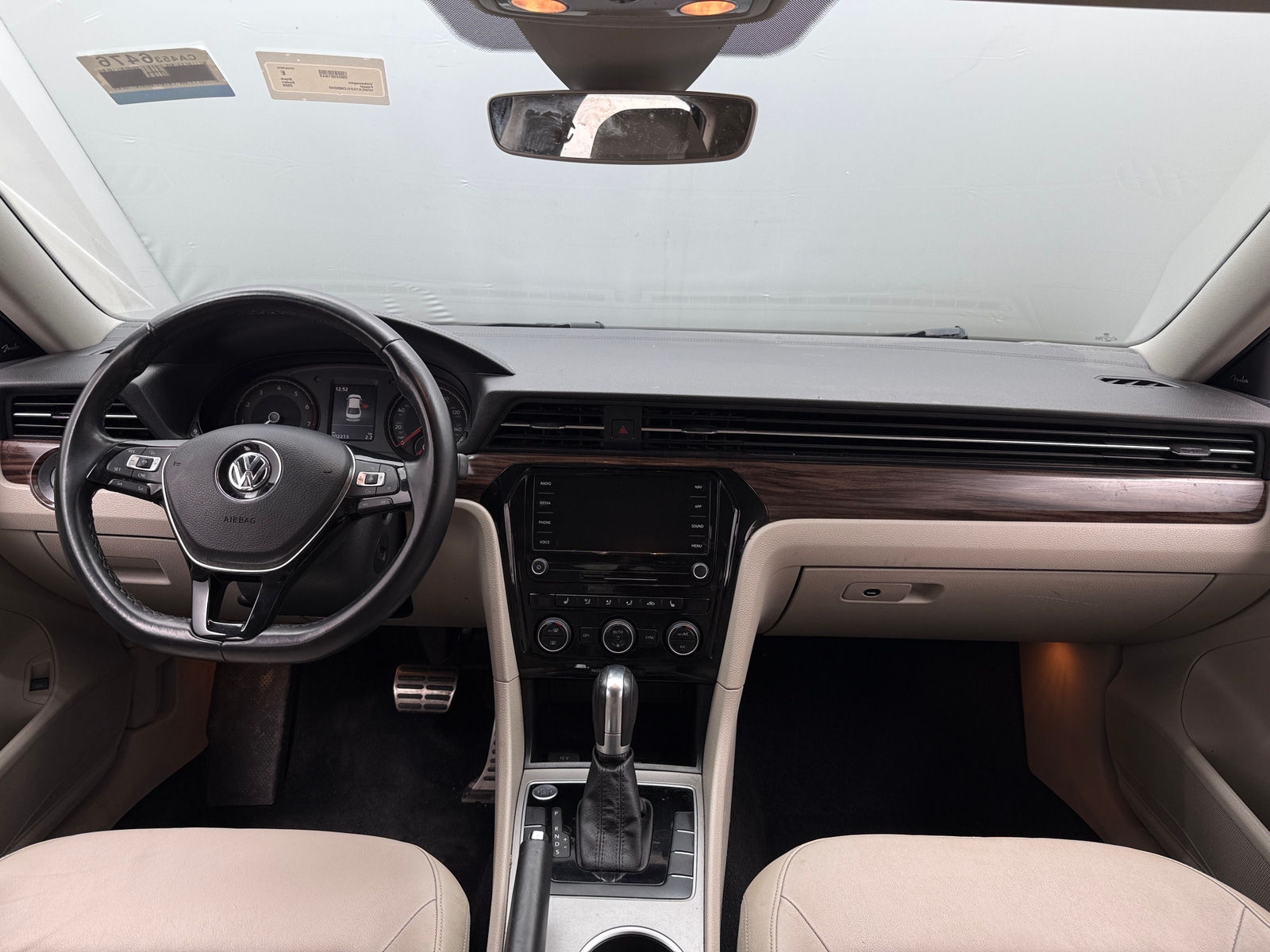 Thumbnail: 2020 Volkswagen Passat - 2