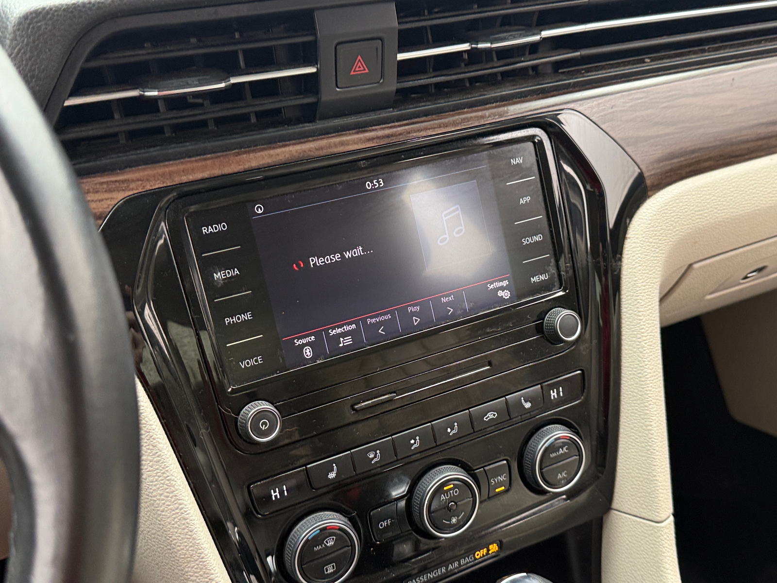 Thumbnail: 2020 Volkswagen Passat - 3