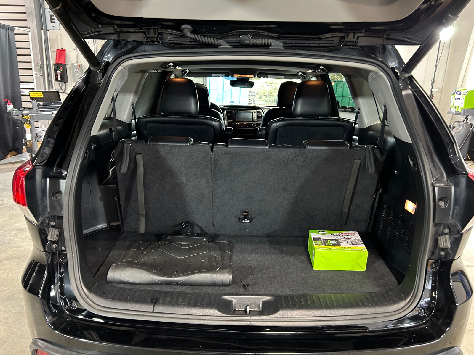 Thumbnail: 2017 Toyota Highlander - 6