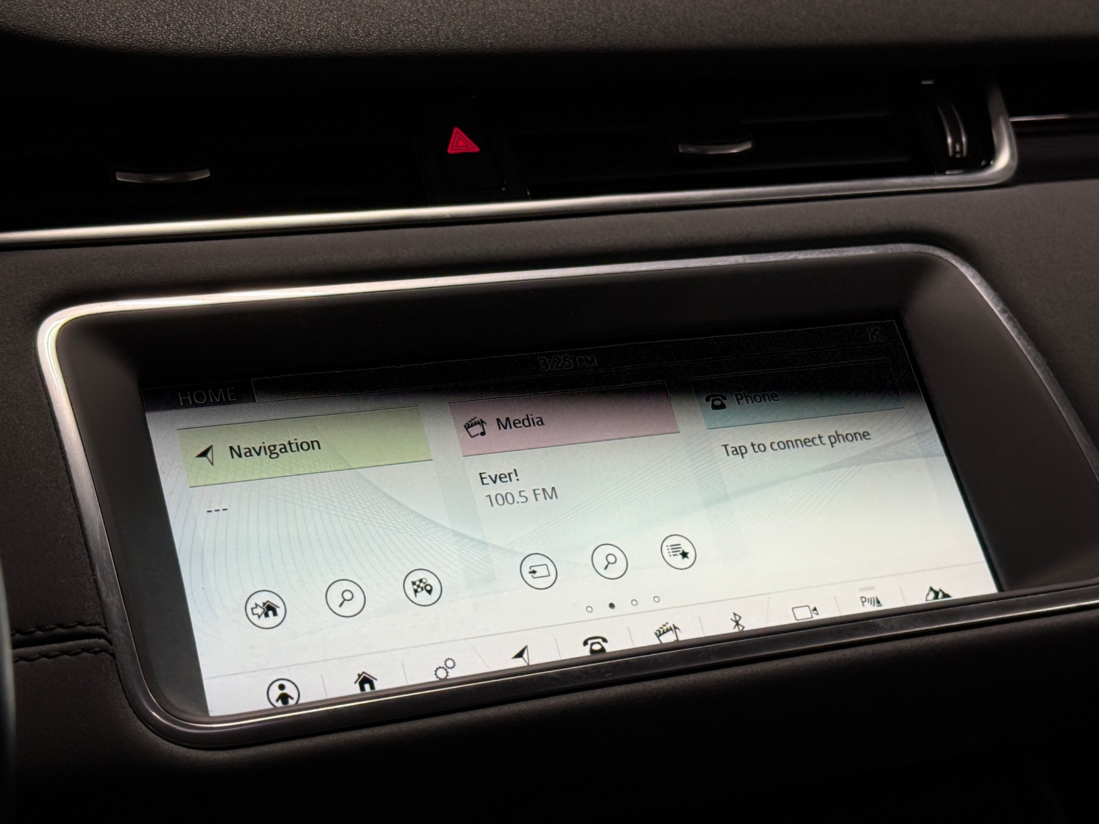 Thumbnail: 2020 Land Rover Range Rover Evoque - 3