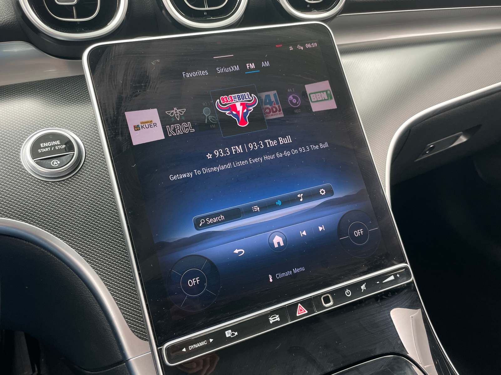 Thumbnail: 2025 Mercedes-Benz C-Class - 3