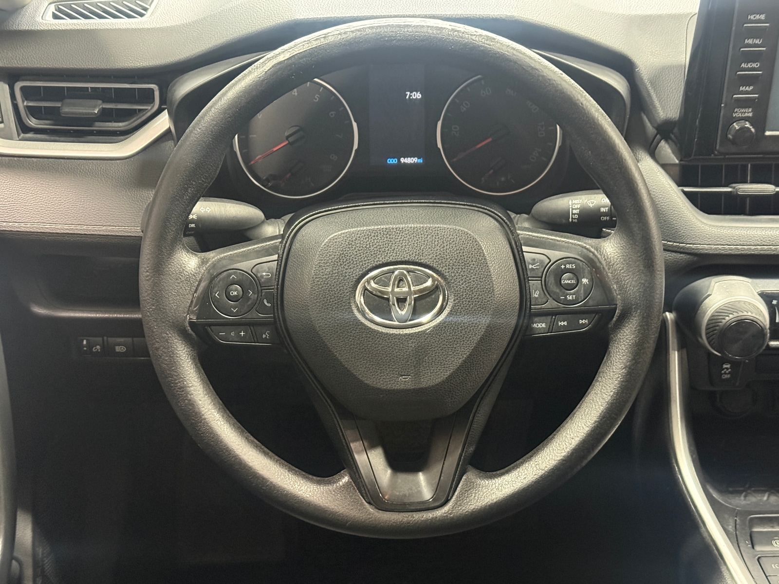 Thumbnail: 2019 Toyota RAV4 - 5