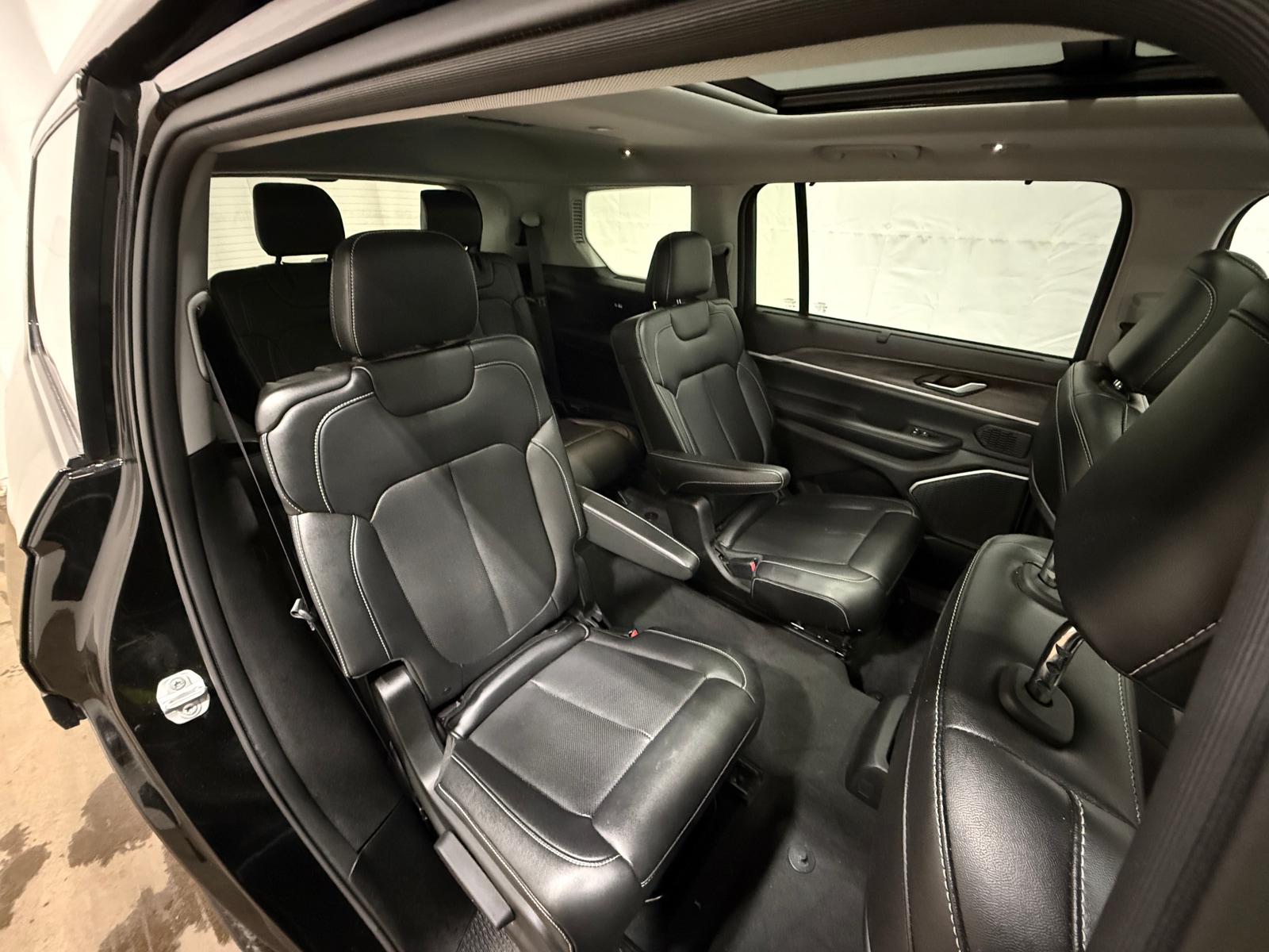 Thumbnail: 2023 Jeep Grand Cherokee L - 5