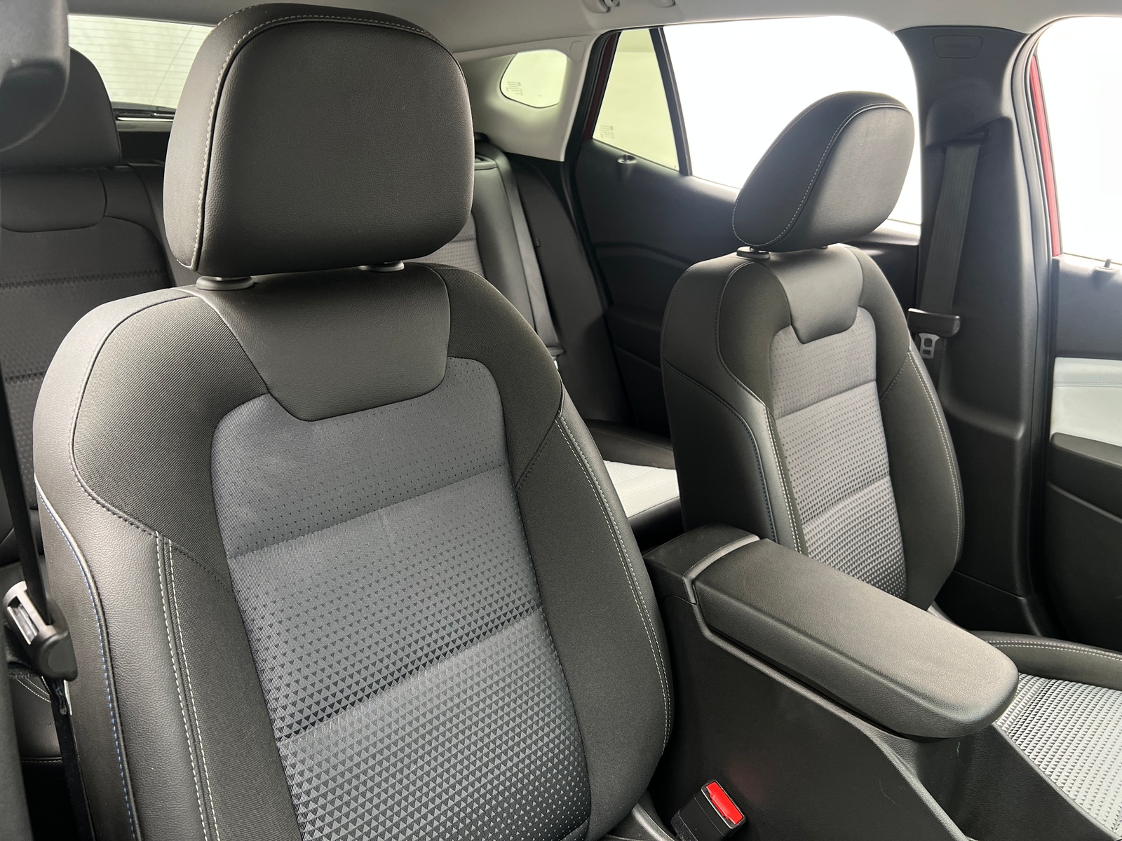 Thumbnail: 2025 Chevrolet Trax - 2