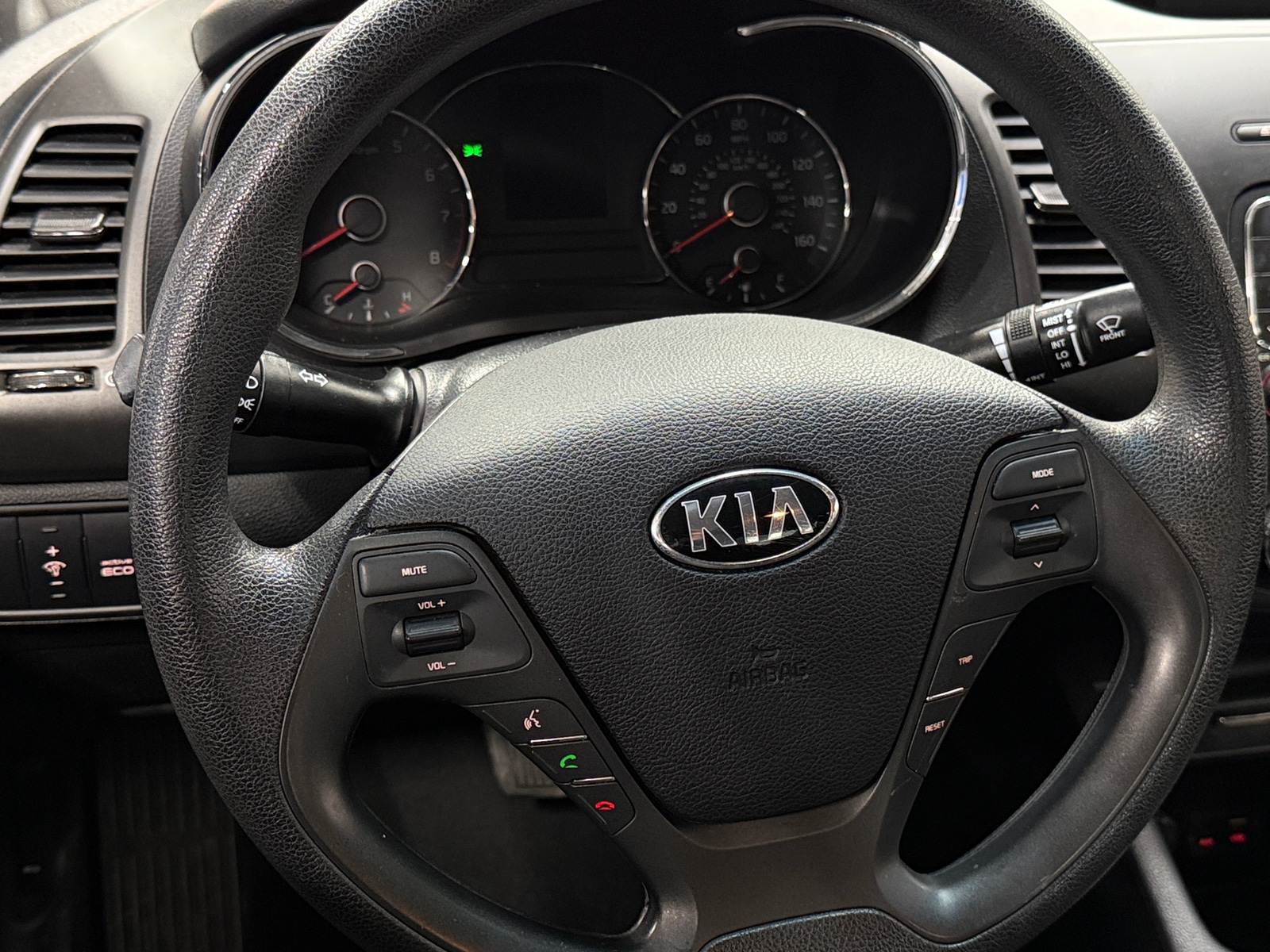 Thumbnail: 2016 Kia Forte - 5