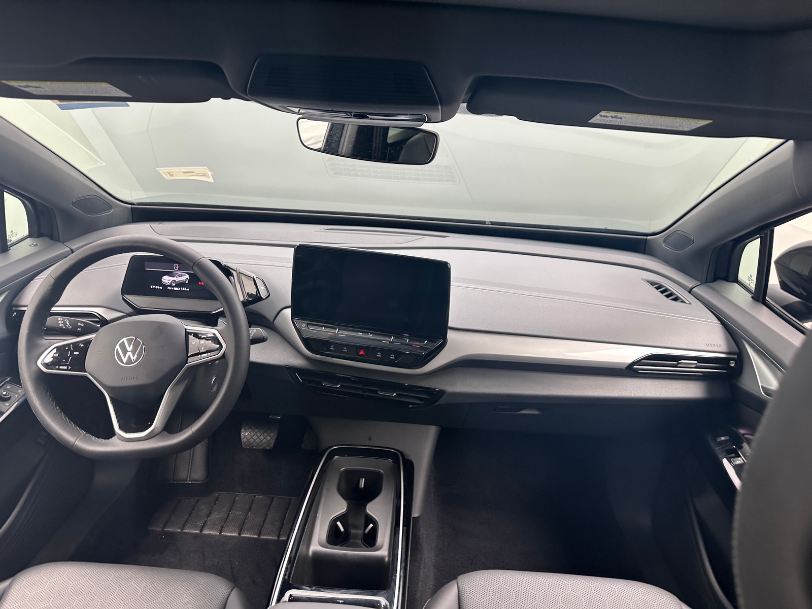 Thumbnail: 2023 Volkswagen ID.4 - 2