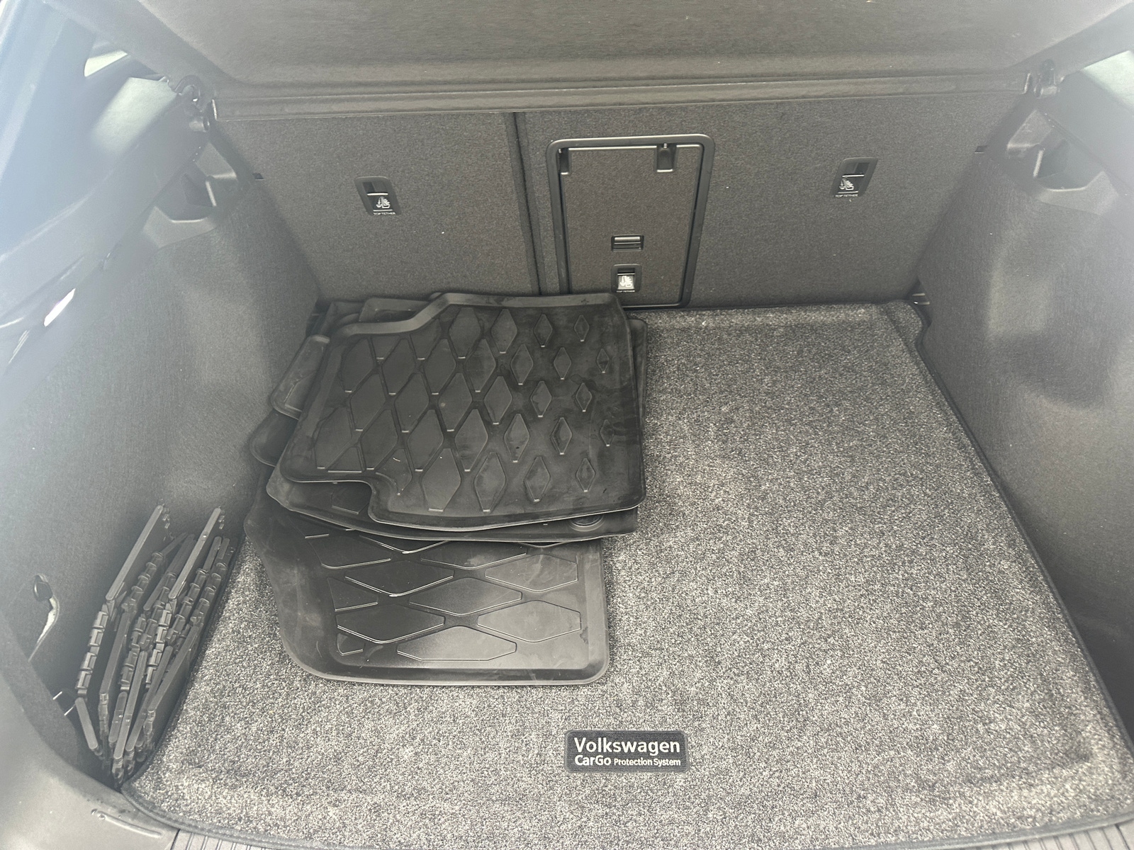 Thumbnail: 2023 Volkswagen ID.4 - 6