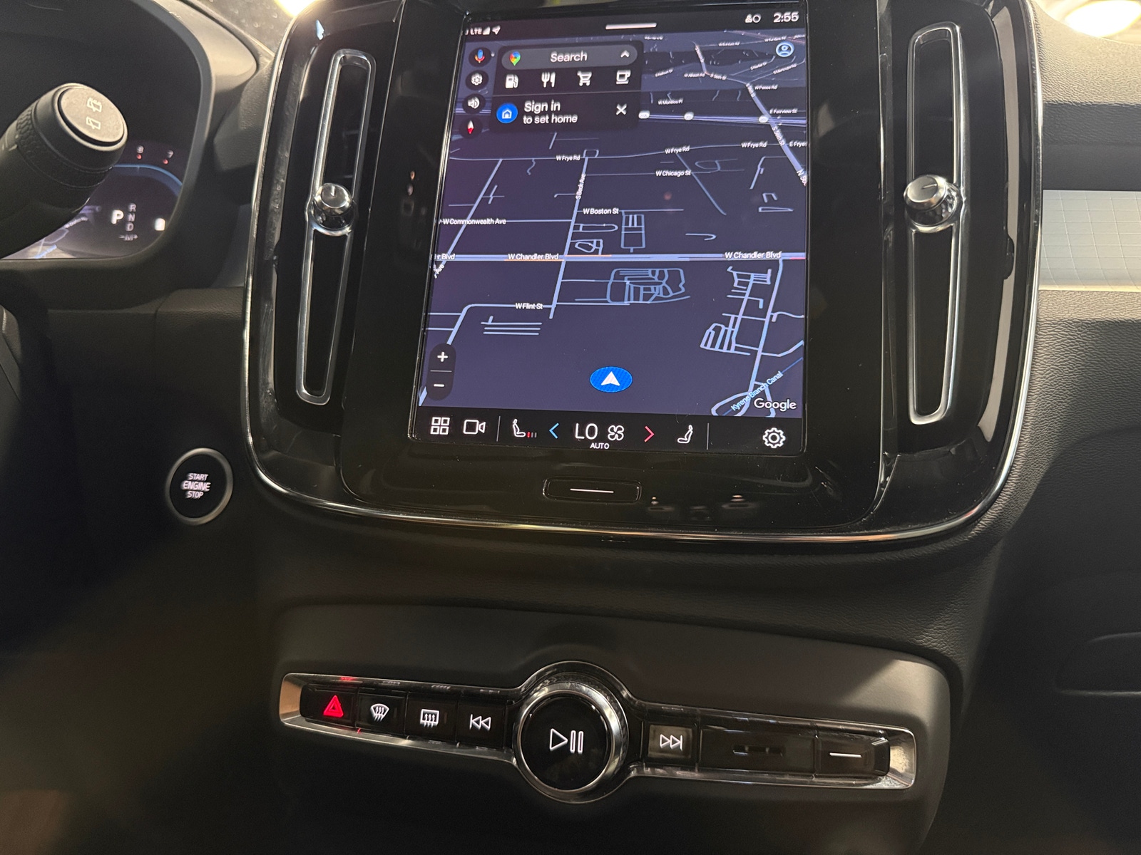 Thumbnail: 2024 Volvo XC40 - 4