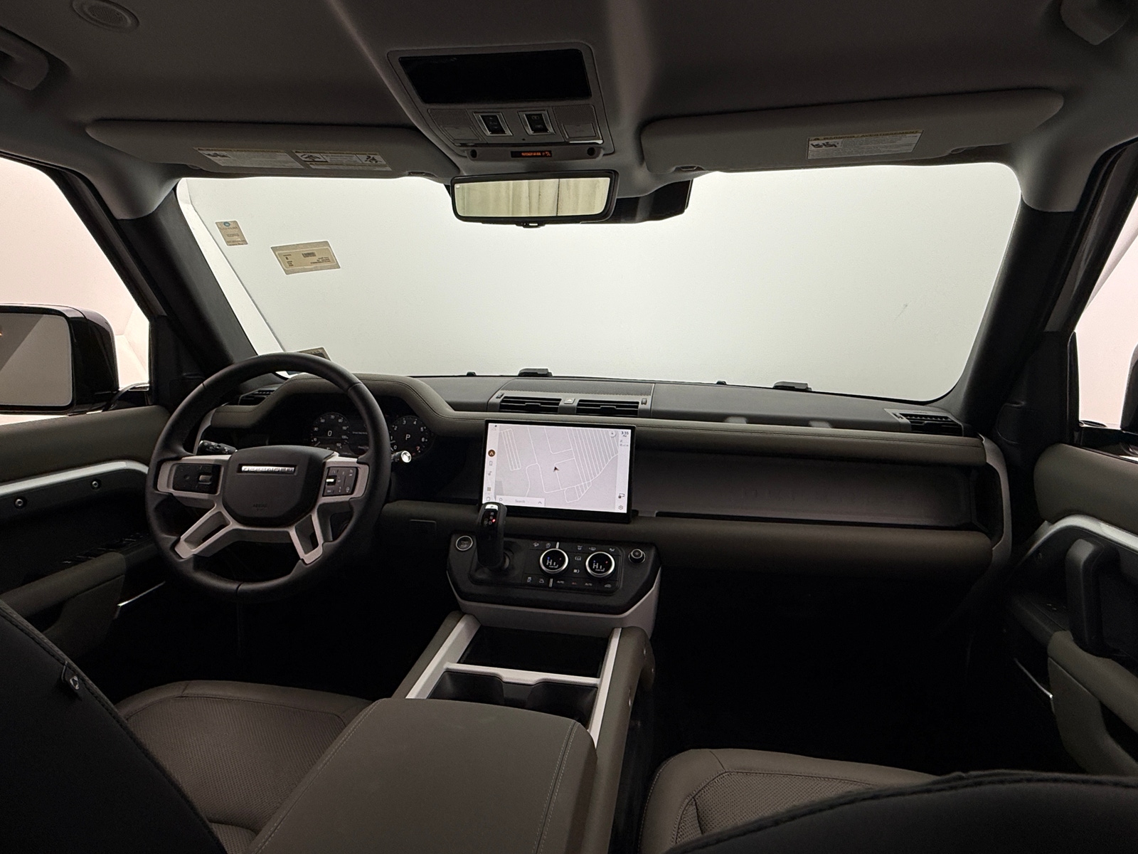 Thumbnail: 2025 Land Rover Defender - 3