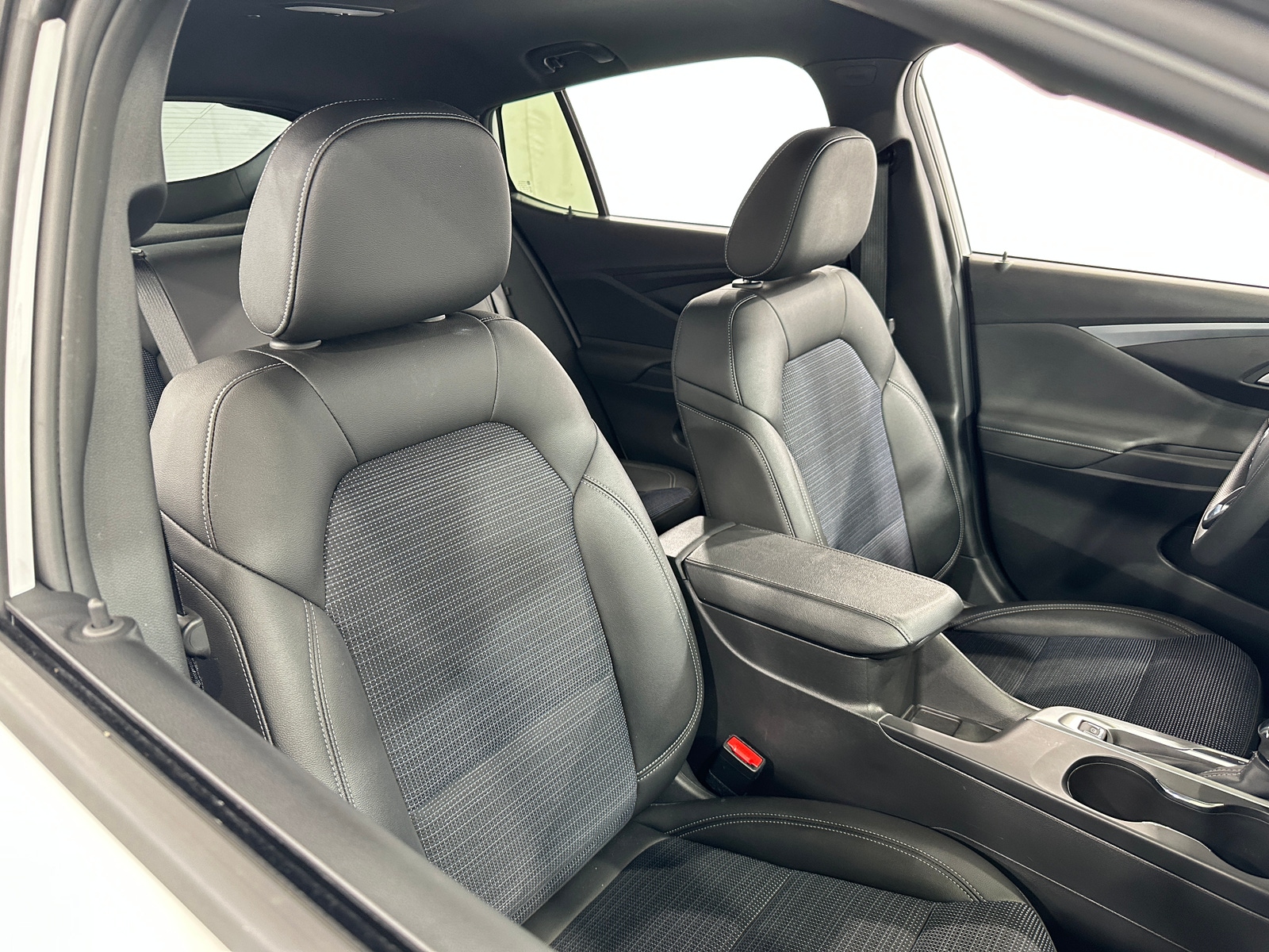 Thumbnail: 2025 Buick Envista - 2