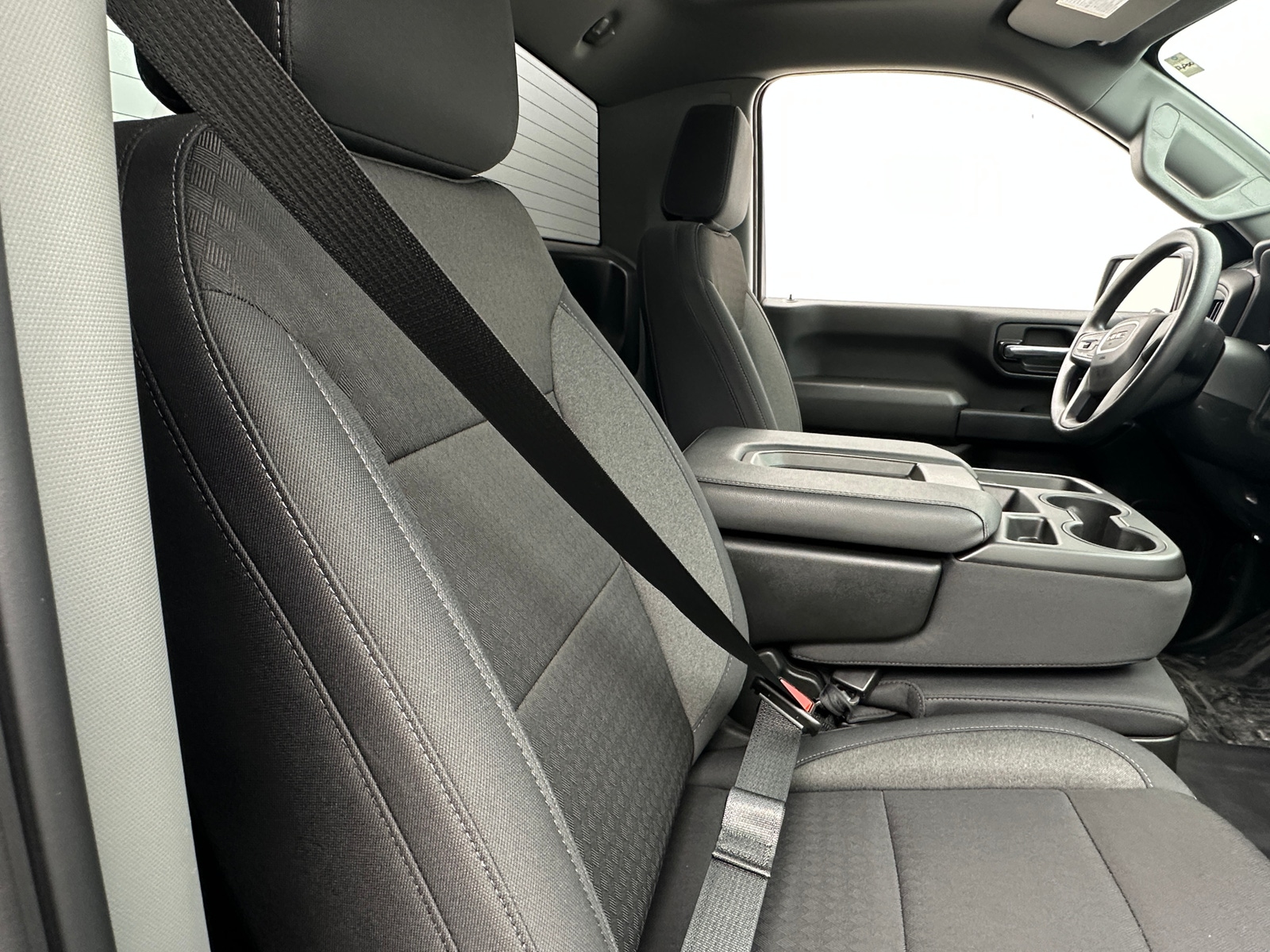 Thumbnail: 2025 GMC Sierra 2500 - 2