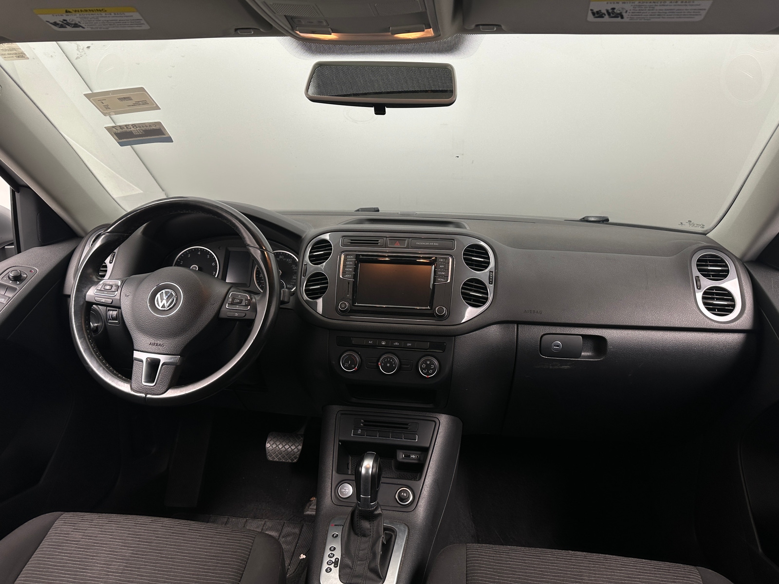 Thumbnail: 2018 Volkswagen Tiguan - 3