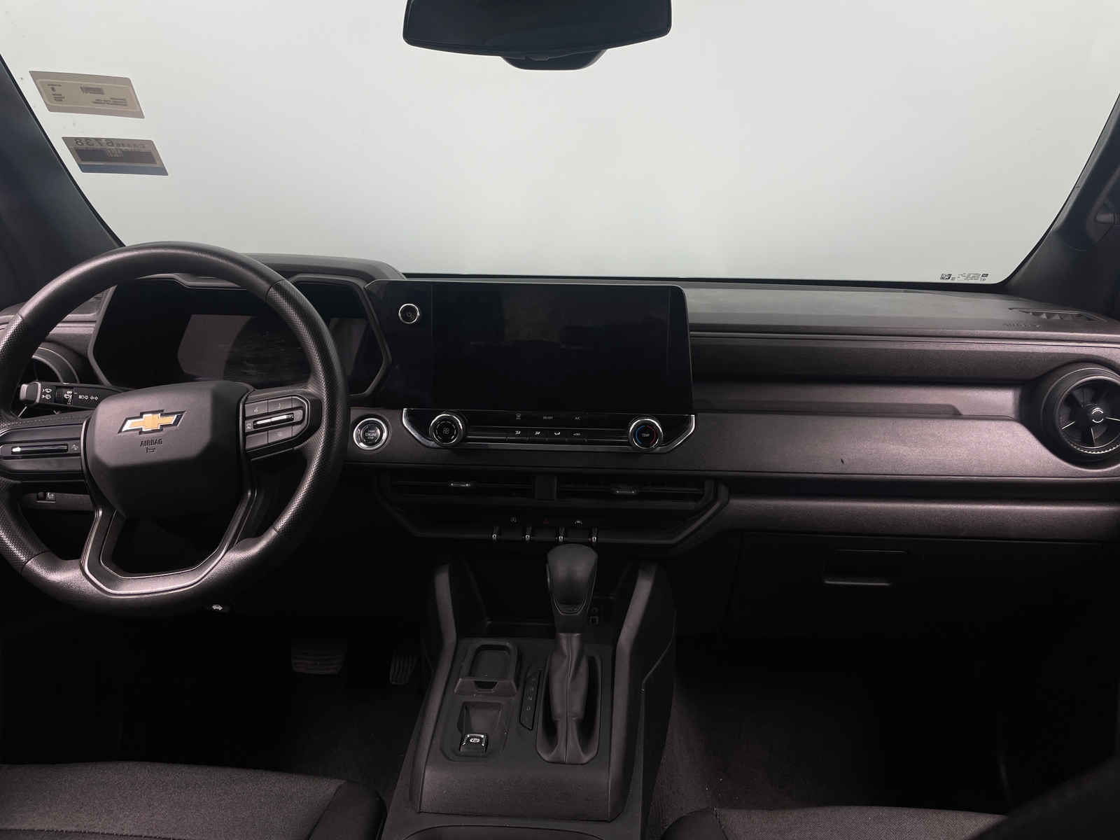 Thumbnail: 2023 Chevrolet Colorado - 3