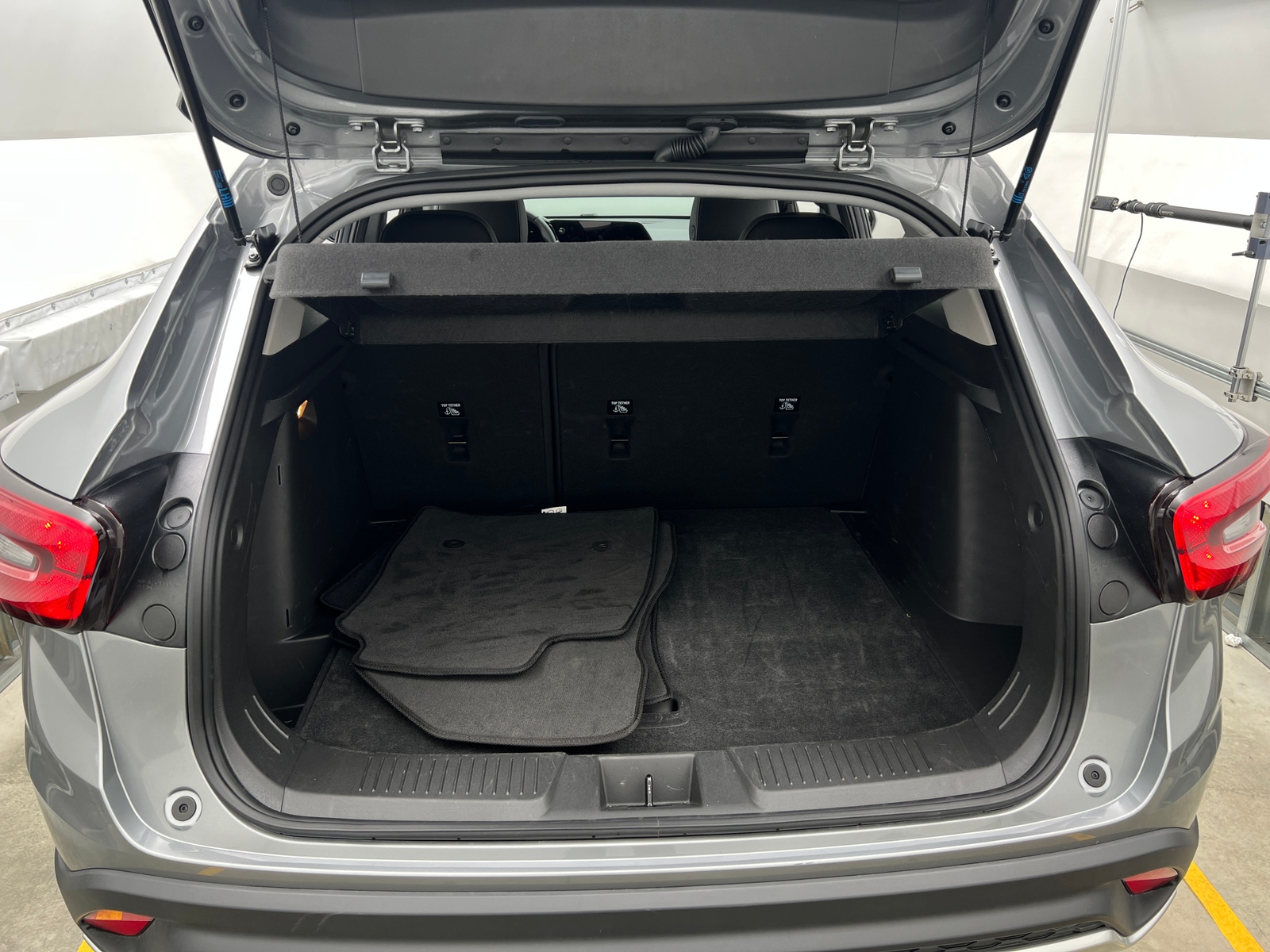 Thumbnail: 2025 Chevrolet Trax - 7