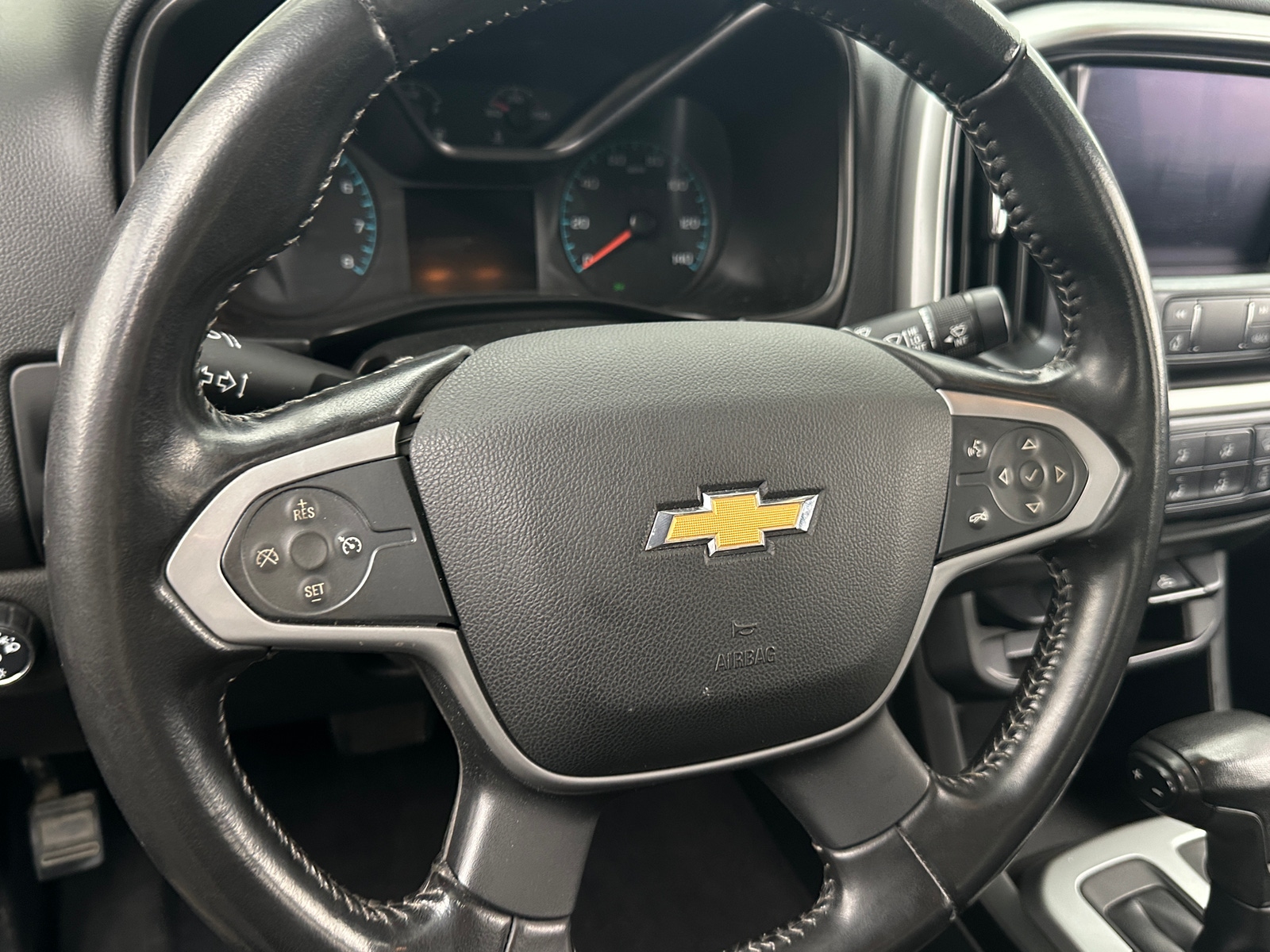 Thumbnail: 2021 Chevrolet Colorado - 5