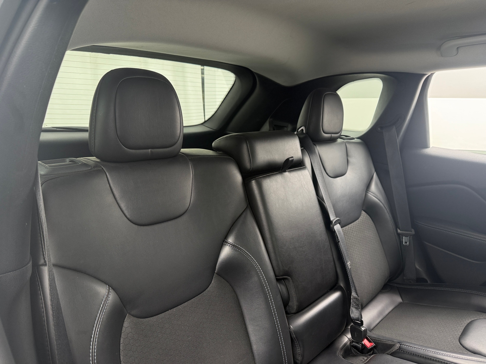 Thumbnail: 2021 Jeep Cherokee - 6