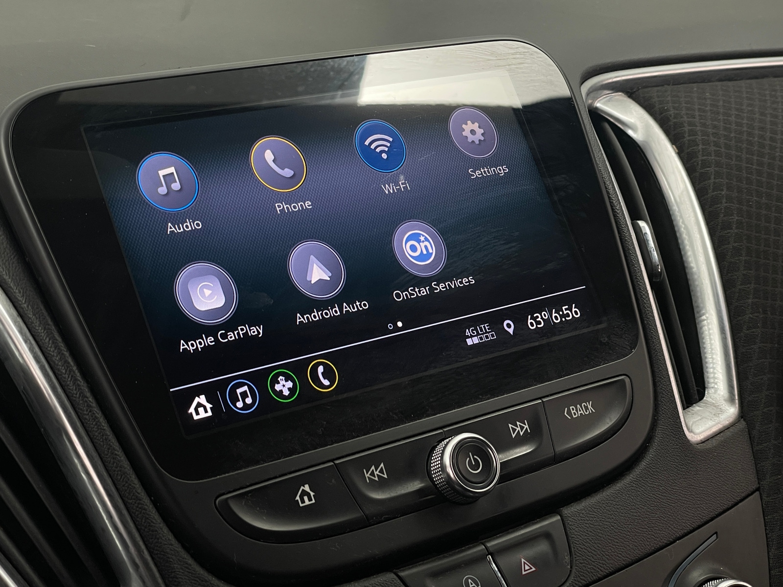 Thumbnail: 2020 Chevrolet Malibu - 4