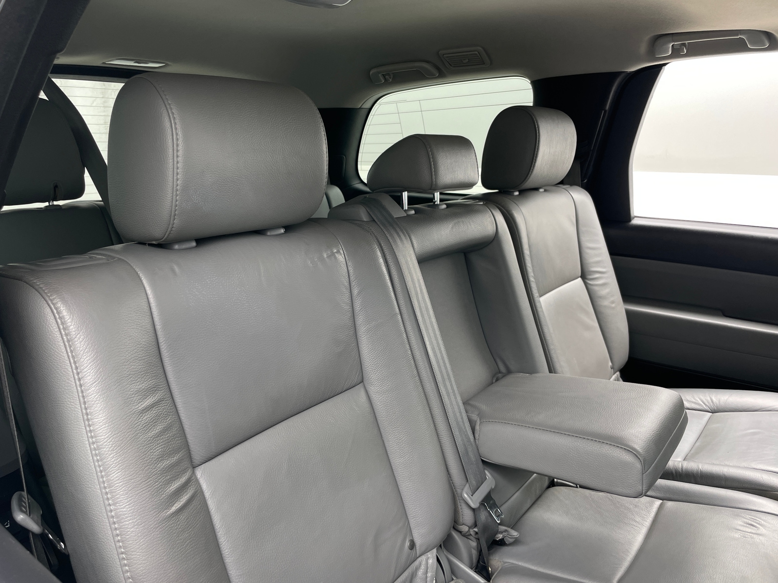 Thumbnail: 2016 Toyota Sequoia - 6