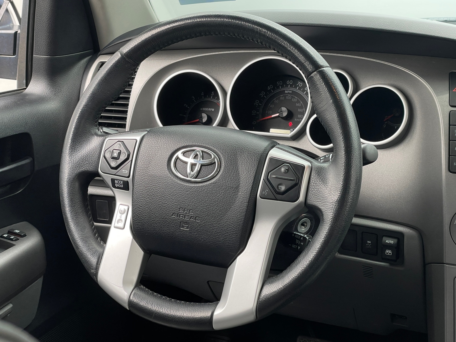 Thumbnail: 2016 Toyota Sequoia - 5