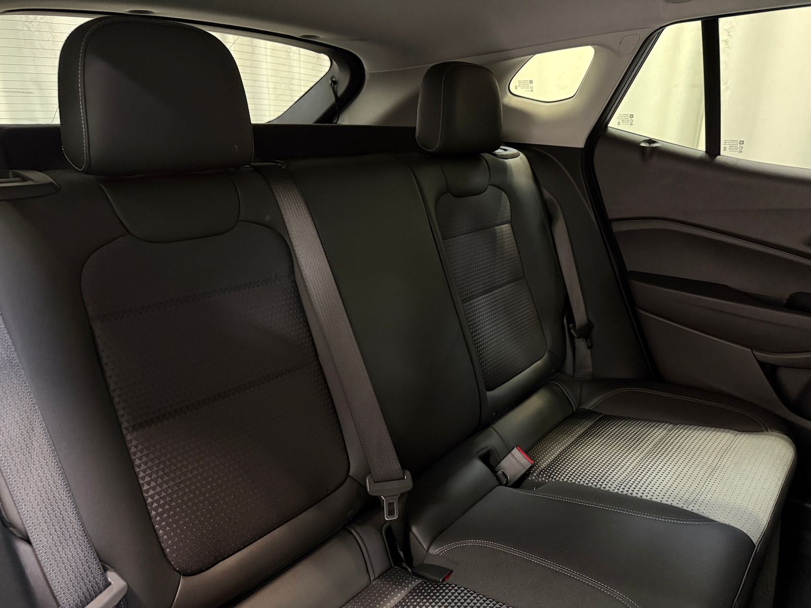 Thumbnail: 2025 Chevrolet Trax - 6