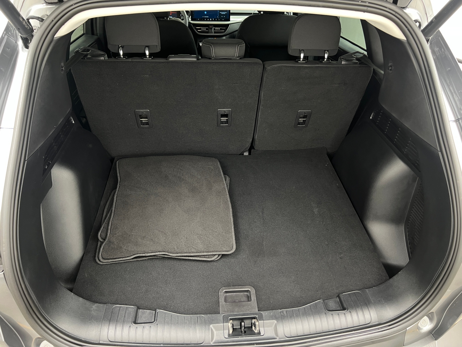 Thumbnail: 2025 Ford Escape - 7