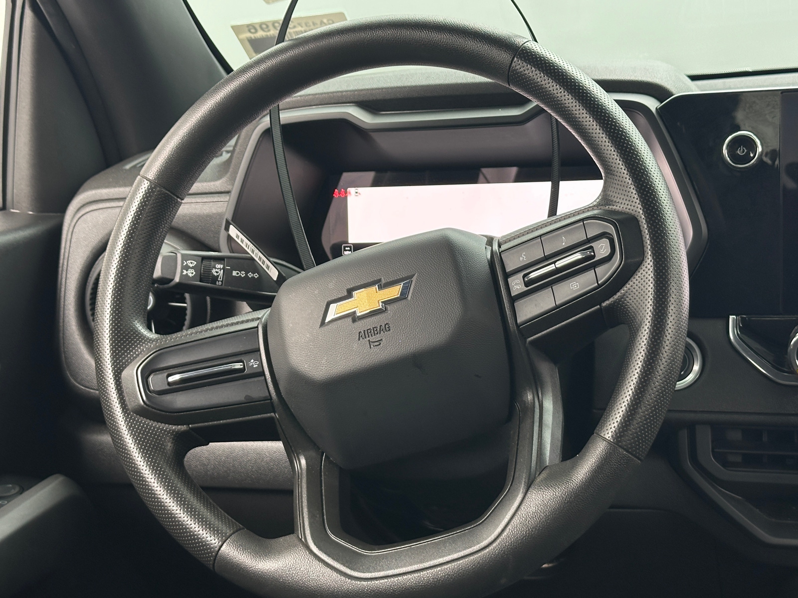 Thumbnail: 2024 Chevrolet Colorado - 5