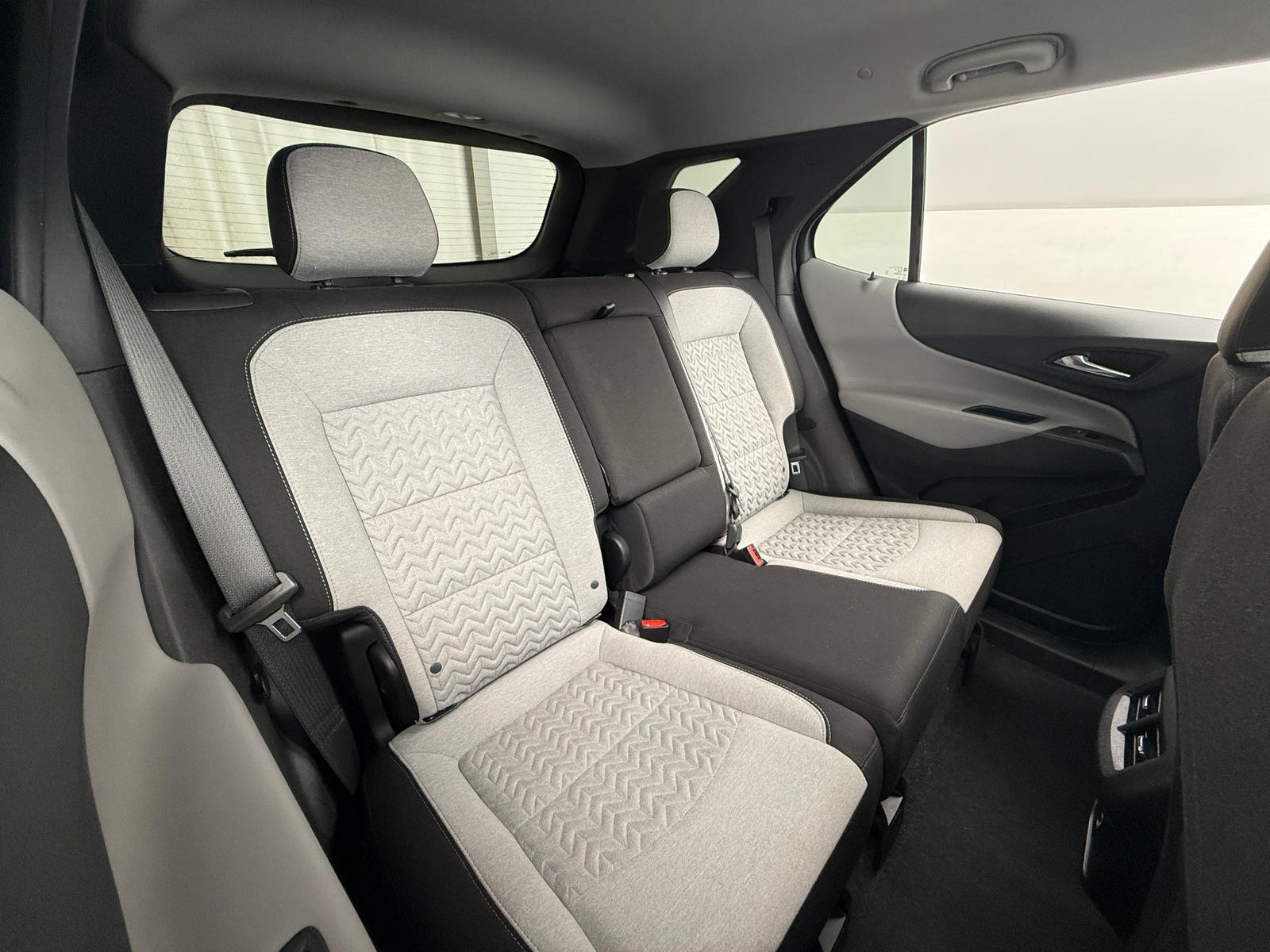 Thumbnail: 2022 Chevrolet Equinox - 6