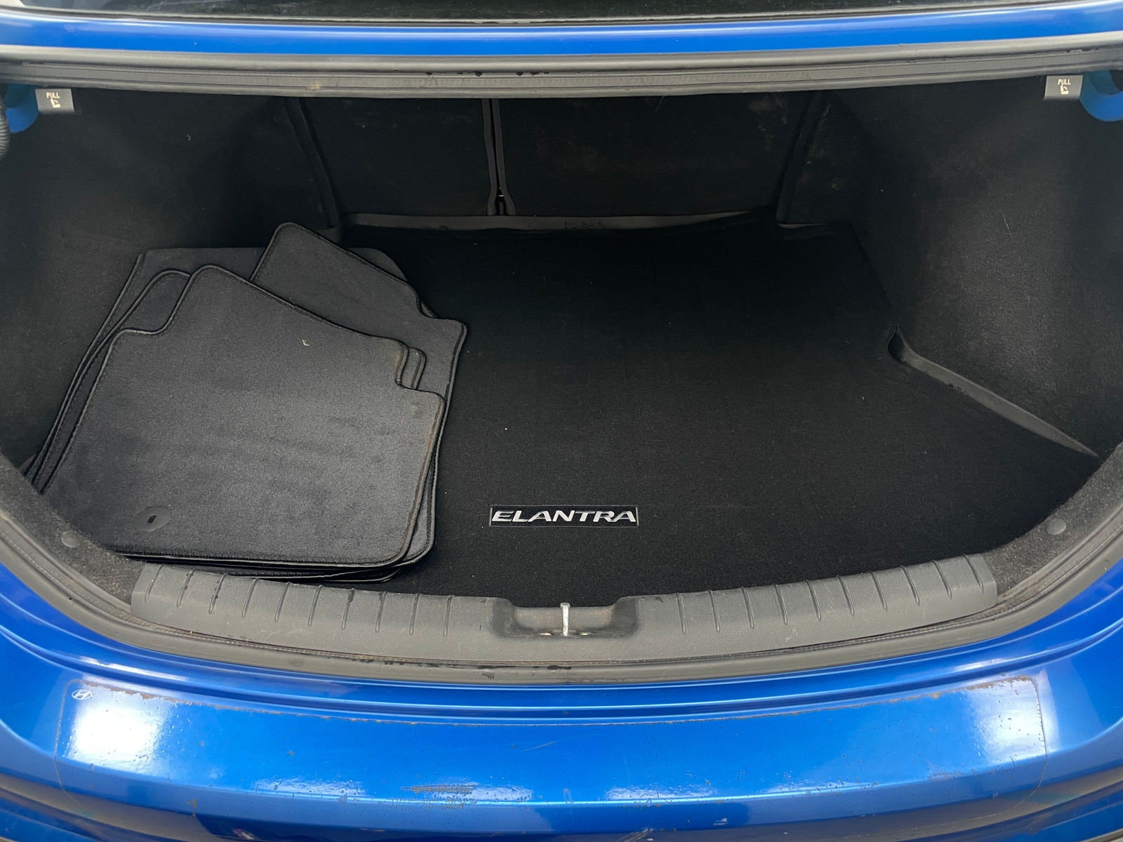 Thumbnail: 2017 Hyundai Elantra - 6