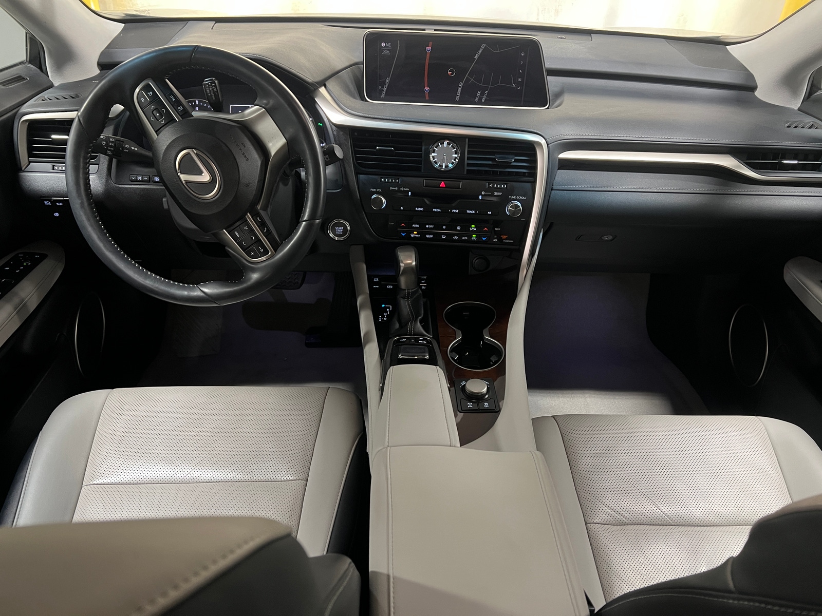 Thumbnail: 2016 Lexus RX - 3