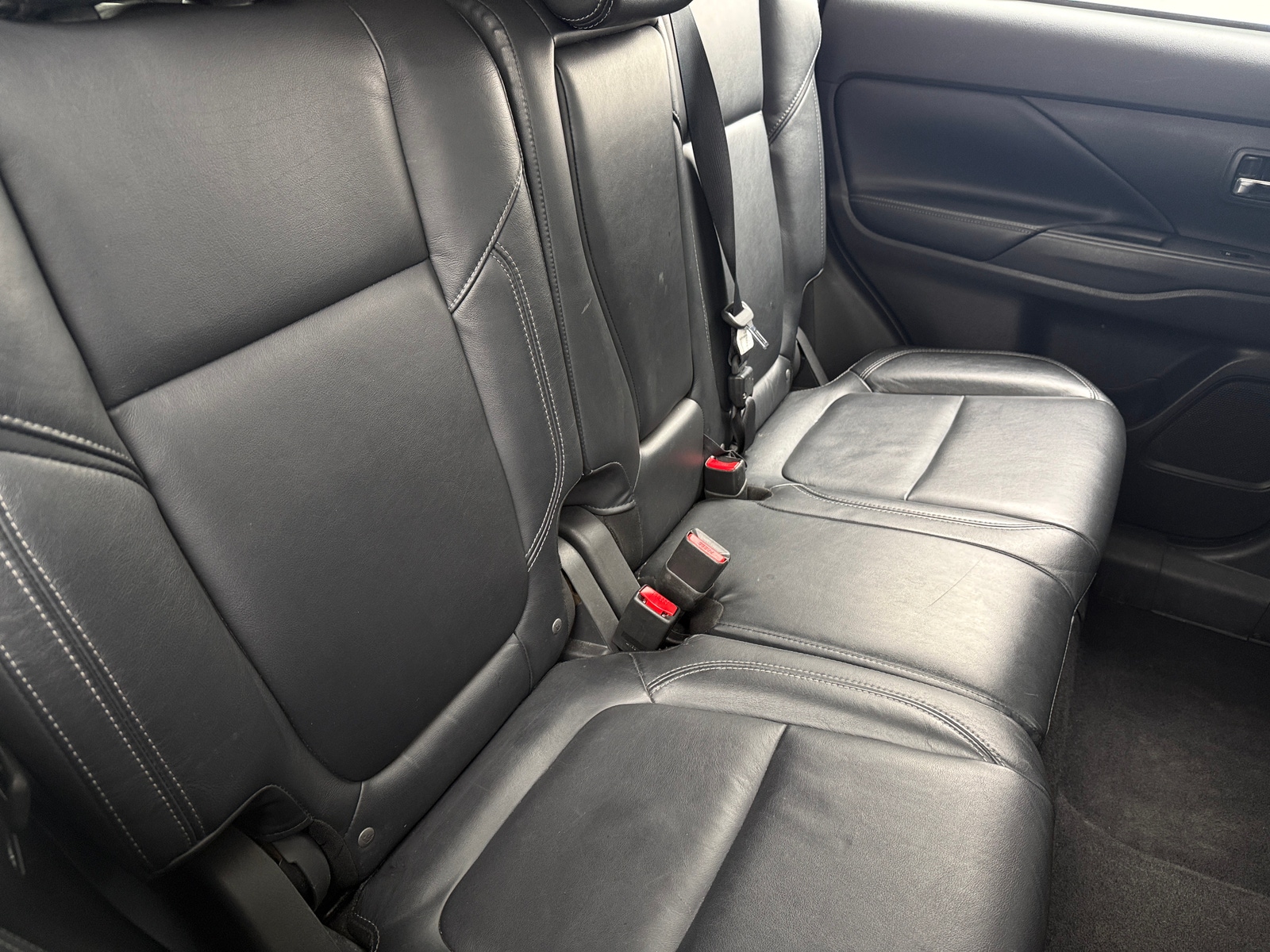 Thumbnail: 2020 Mitsubishi Outlander - 5