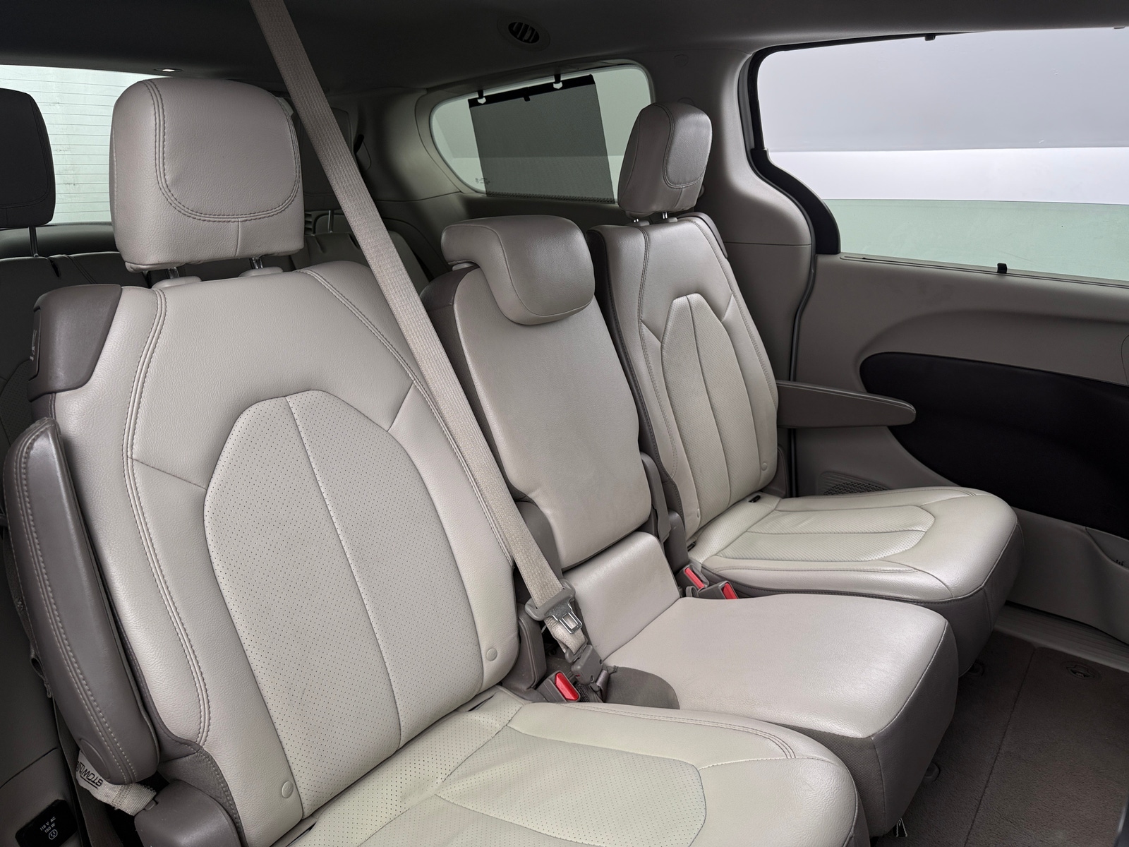 Thumbnail: 2019 Chrysler Pacifica - 5