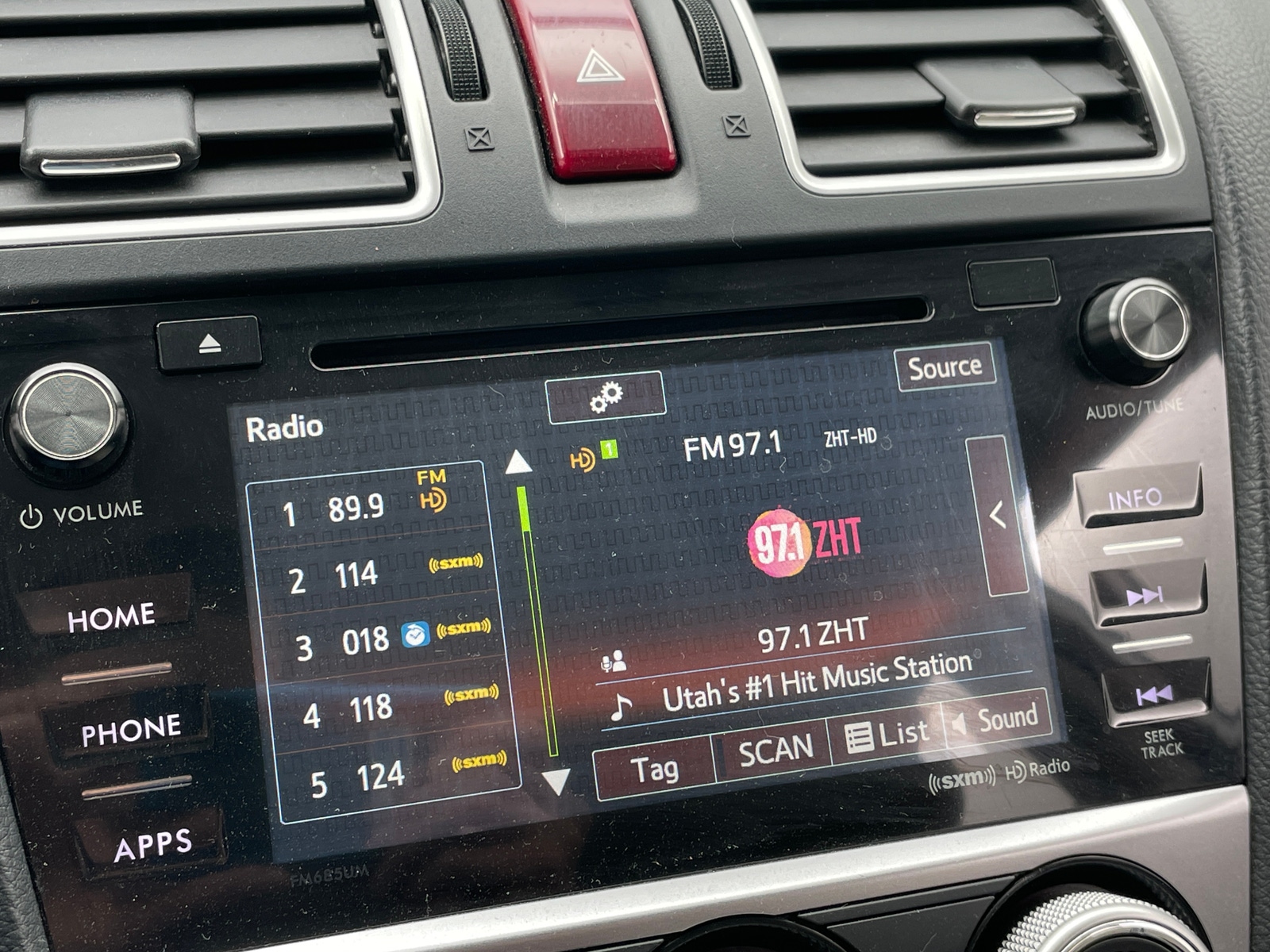 Thumbnail: 2017 Subaru Crosstrek - 4