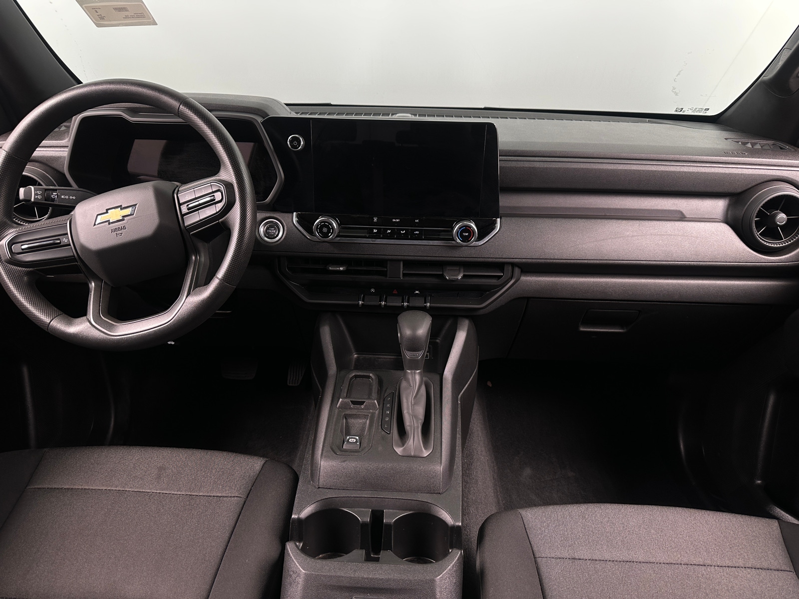 Thumbnail: 2024 Chevrolet Colorado - 3