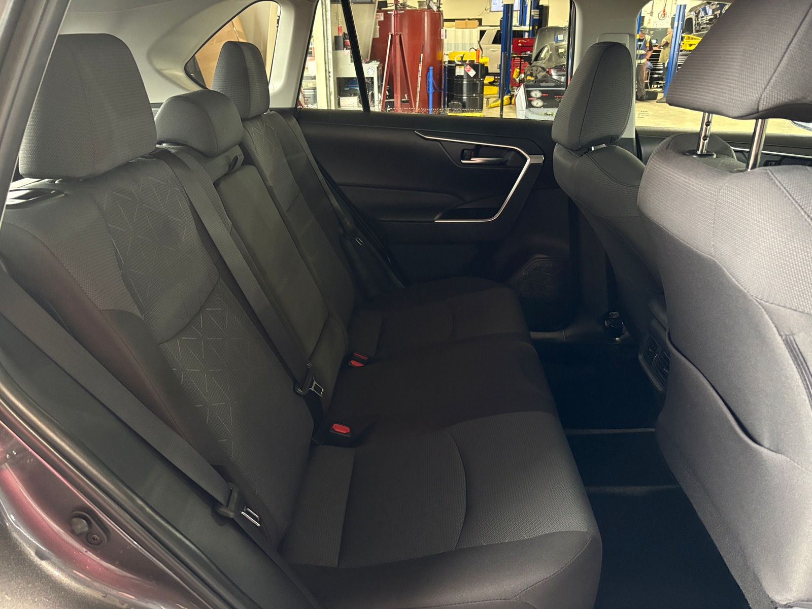 Thumbnail: 2025 Toyota RAV4 - 6