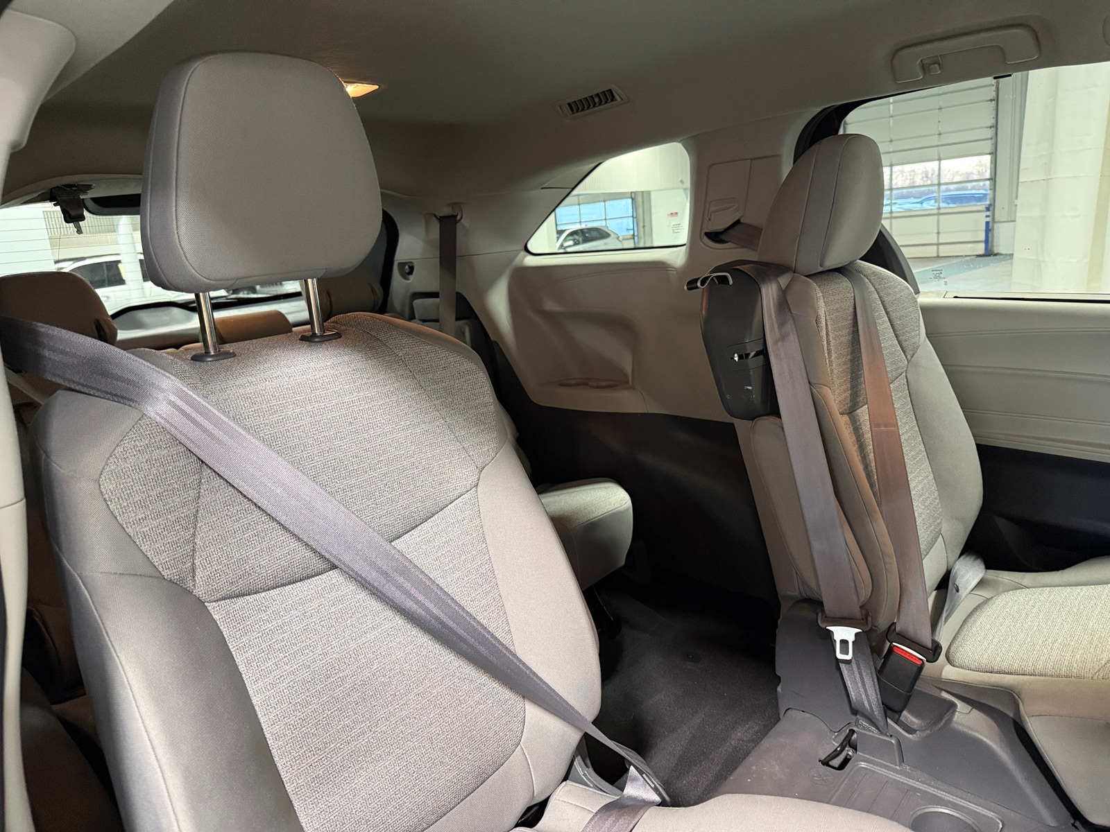 Thumbnail: 2021 Toyota Sienna - 6