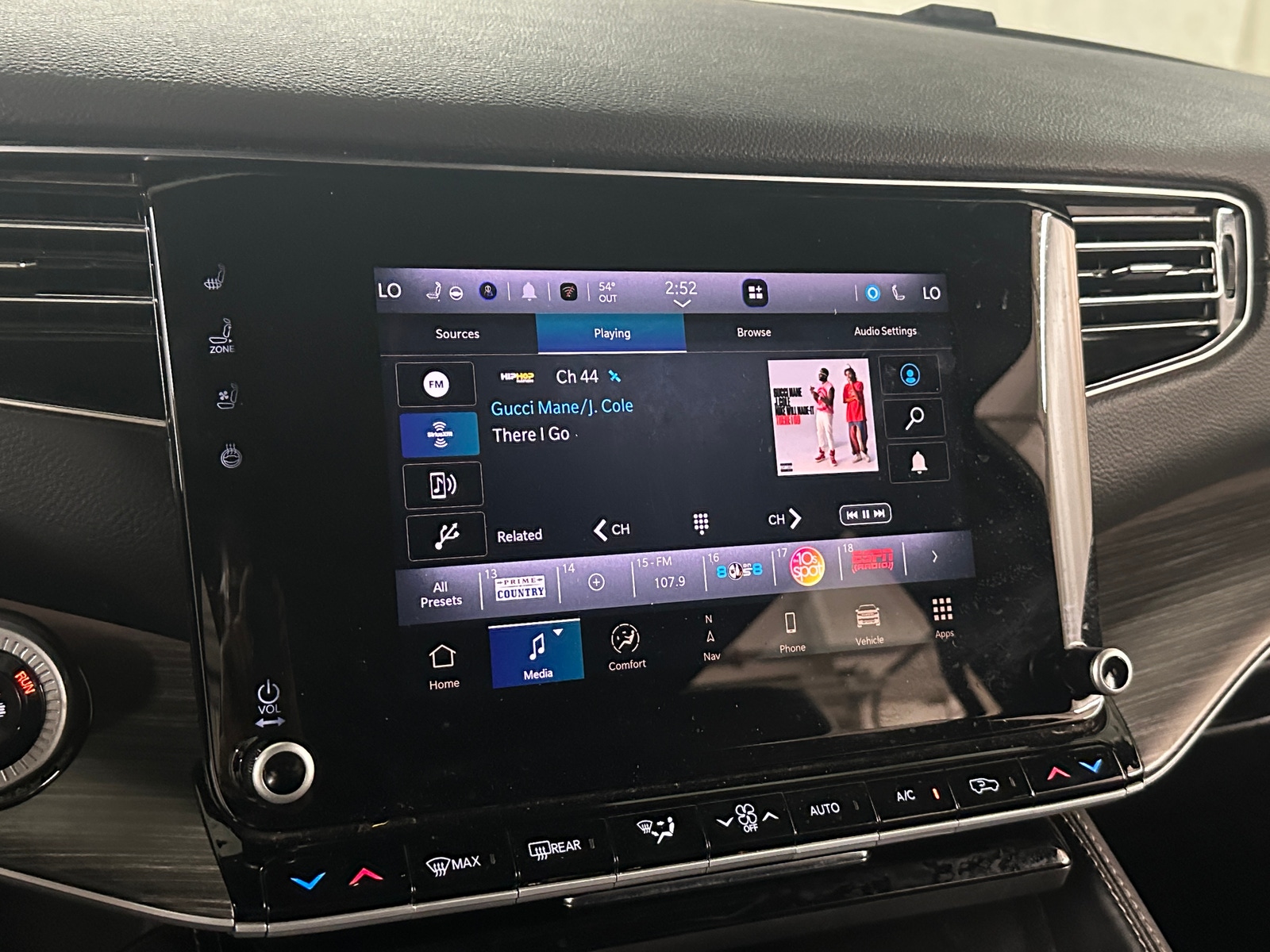 Thumbnail: 2024 Jeep Wagoneer - 3