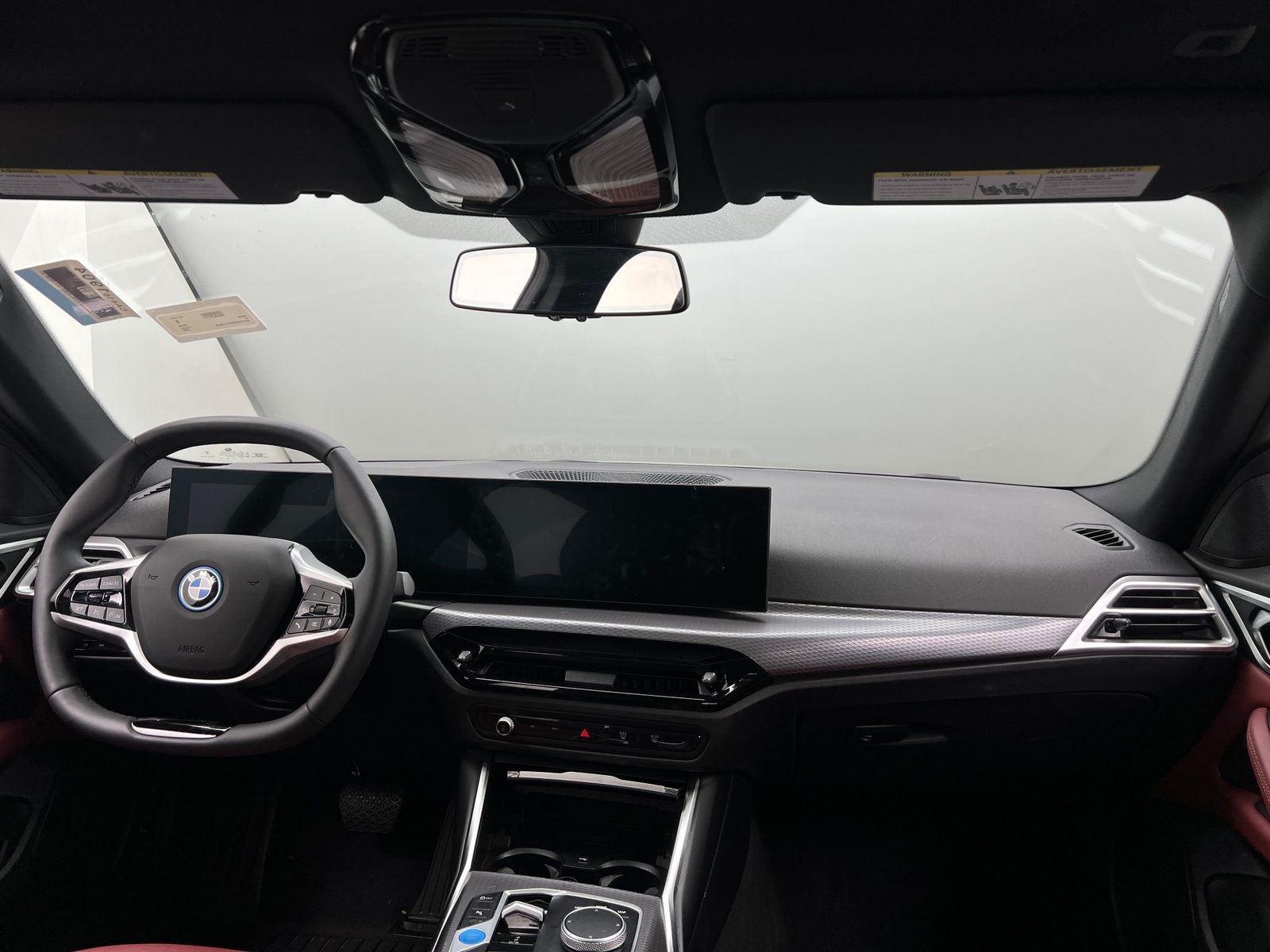 Thumbnail: 2025 BMW i4 - 2