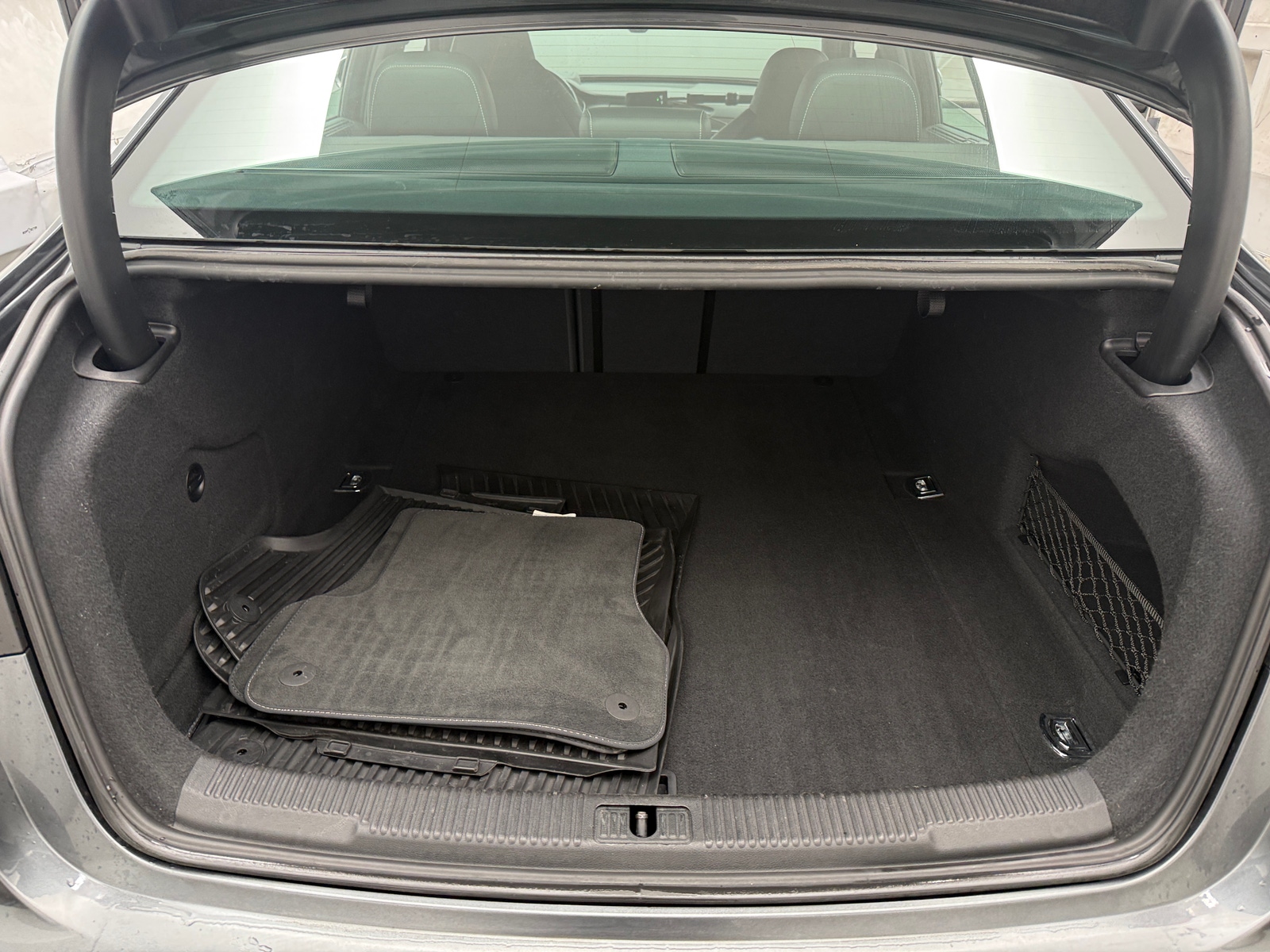 Thumbnail: 2016 Audi S6 - 6