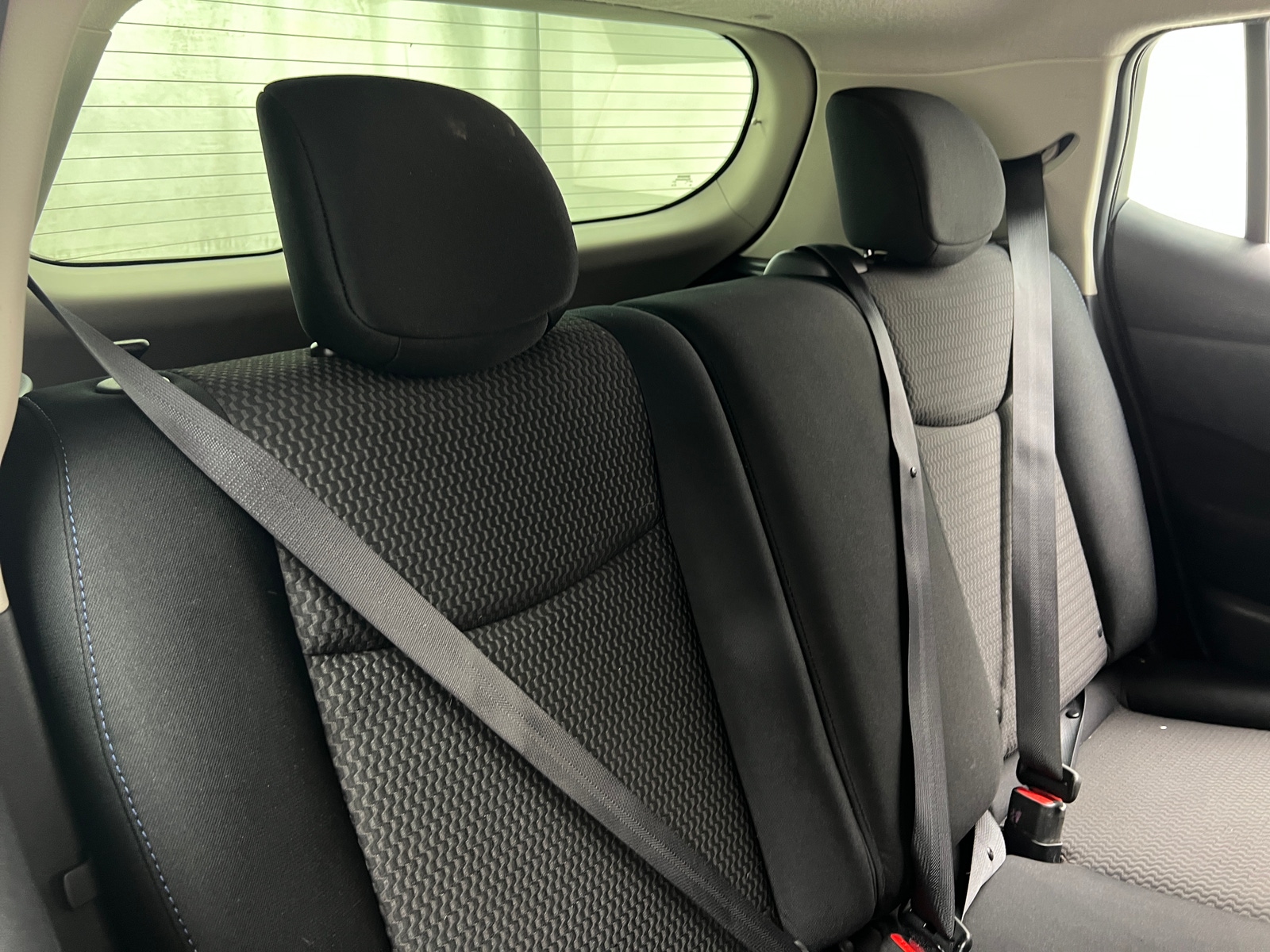 Thumbnail: 2017 Nissan Leaf - 6