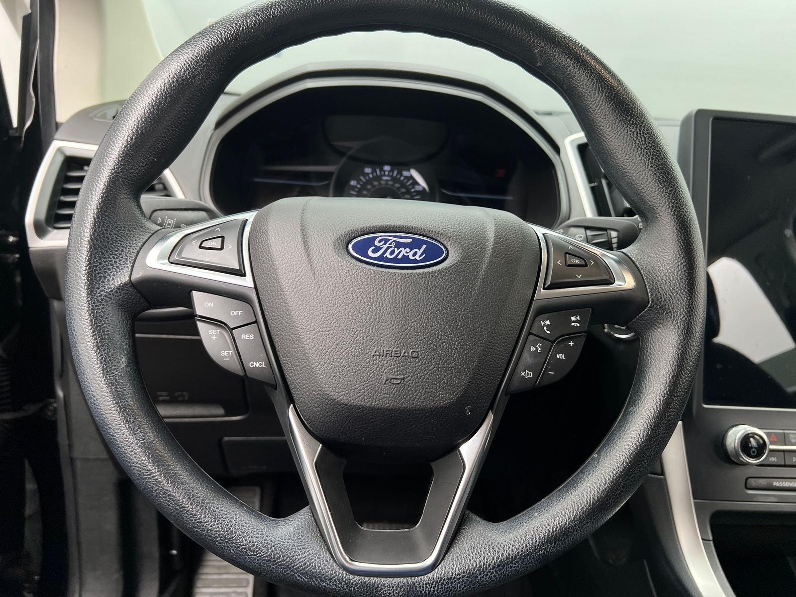 Thumbnail: 2022 Ford Edge - 5