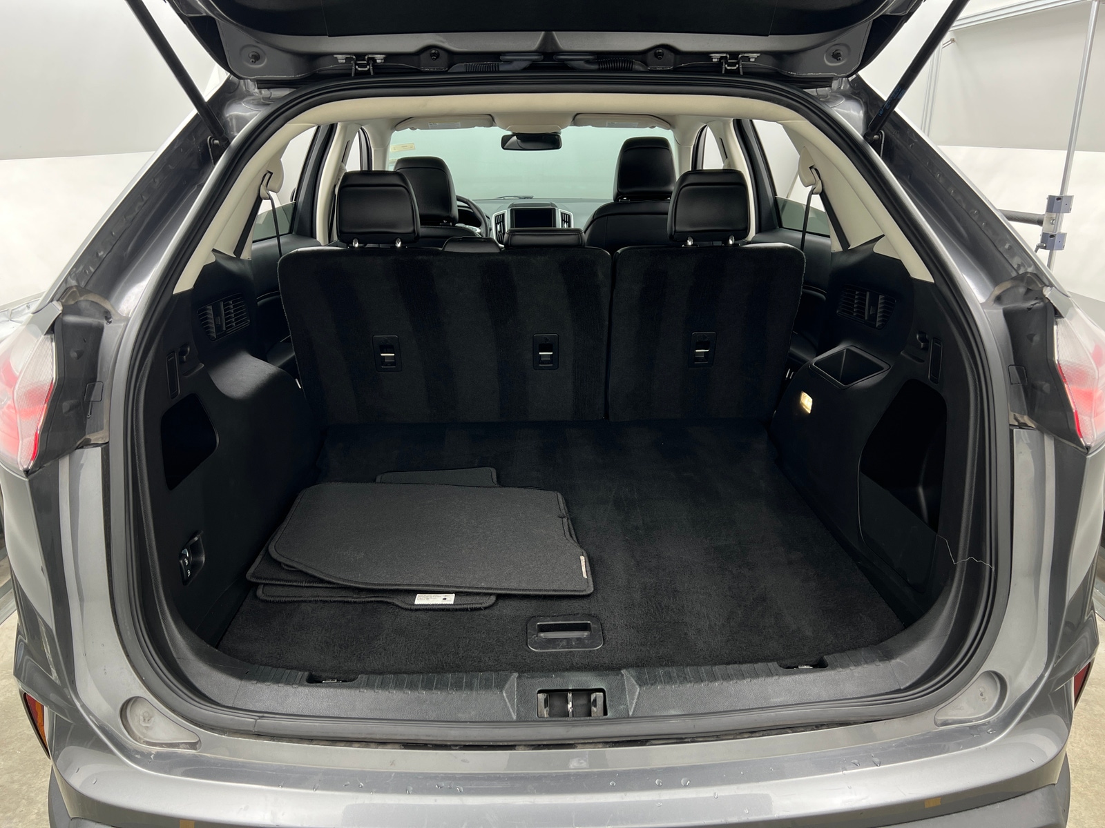 Thumbnail: 2024 Ford Edge - 6