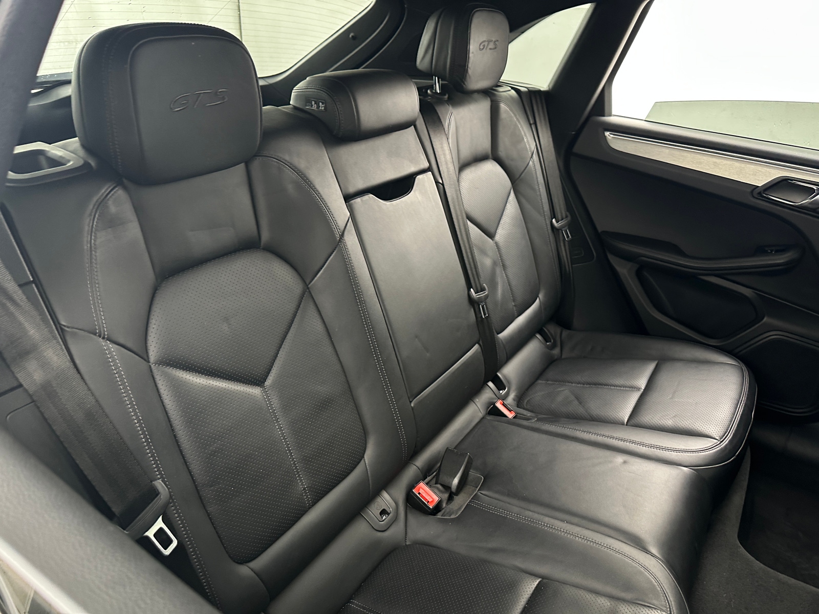 Thumbnail: 2017 Porsche Macan - 5