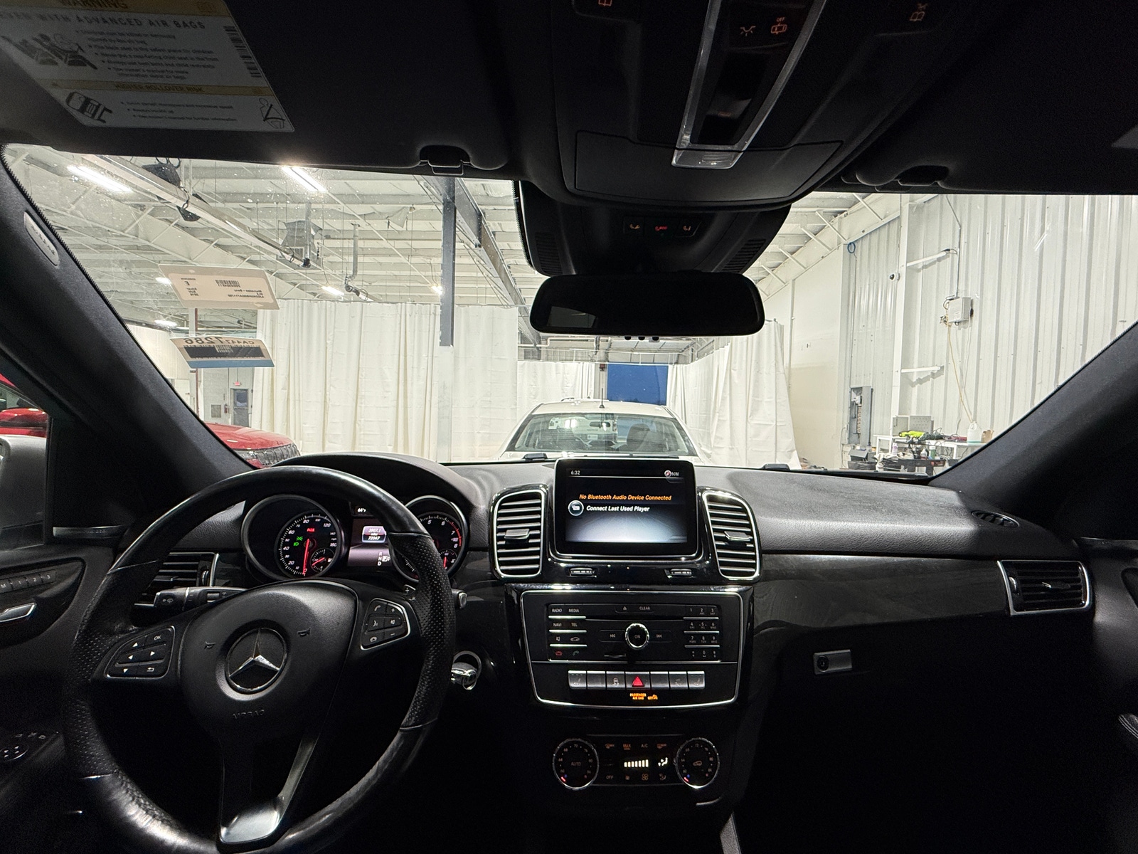 Thumbnail: 2016 Mercedes-Benz GLE - 2