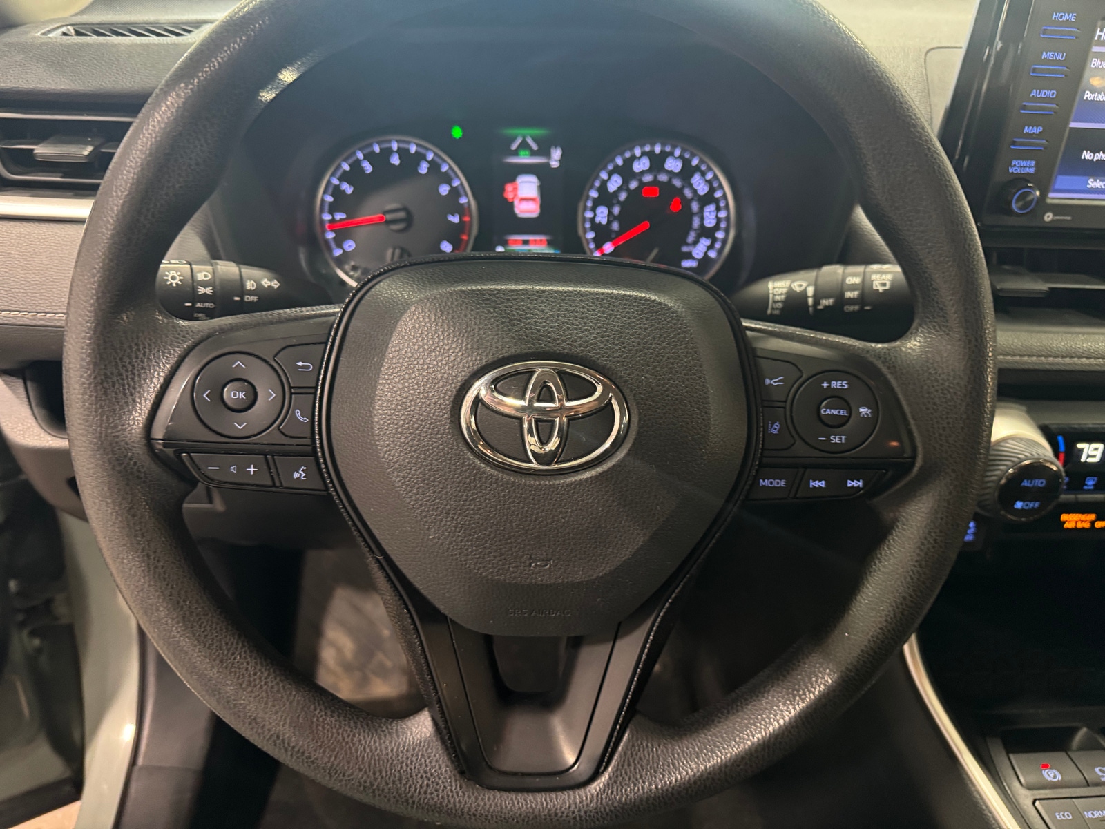 Thumbnail: 2021 Toyota RAV4 - 5