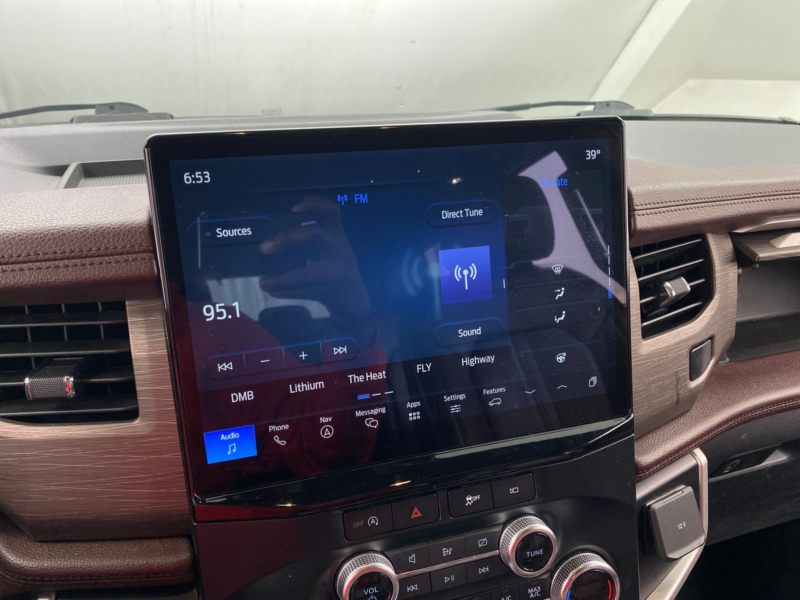 Thumbnail: 2024 Ford Expedition - 3