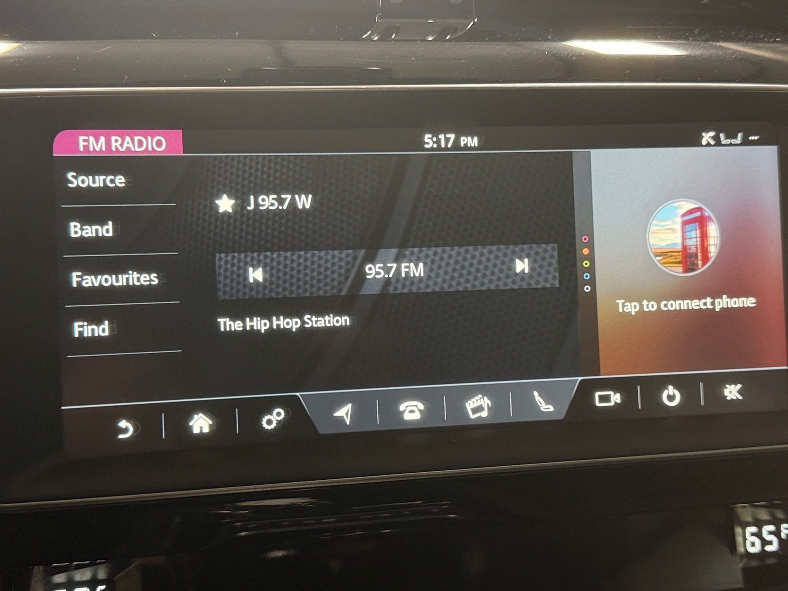 Thumbnail: 2019 Jaguar XE - 3