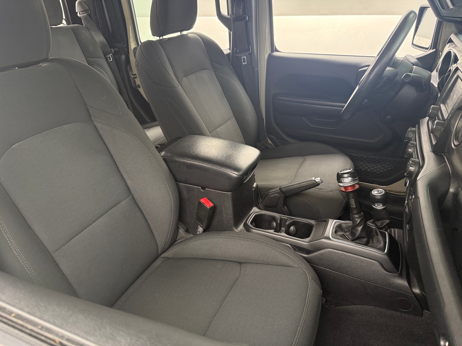 Thumbnail: 2020 Jeep Gladiator - 2