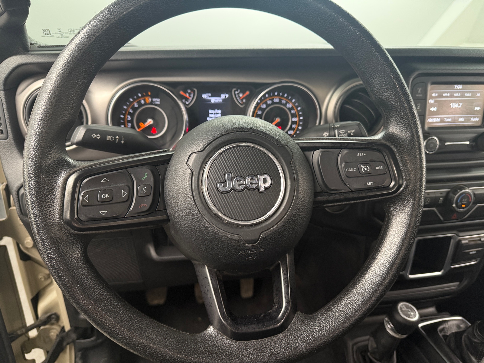 Thumbnail: 2020 Jeep Gladiator - 5