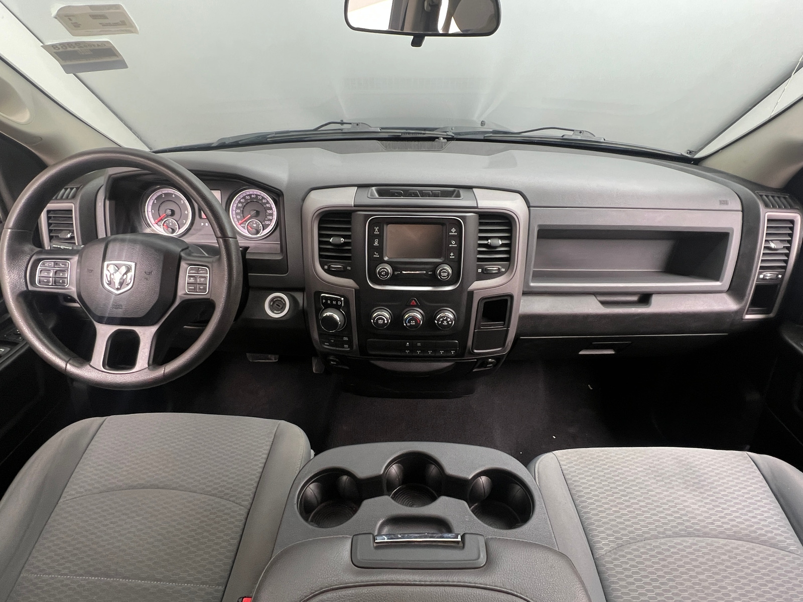 Thumbnail: 2019 RAM 1500 Classic - 3